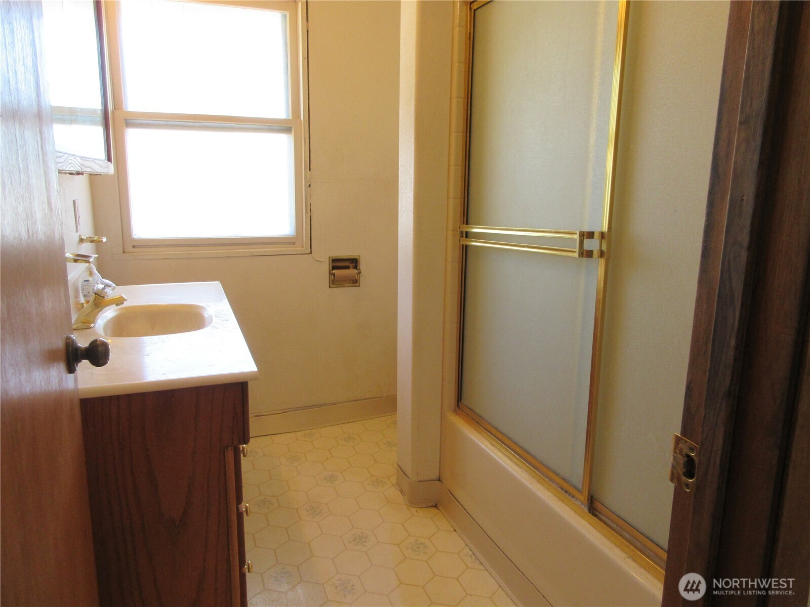 148 N Portland Street , Republic, WA 99166