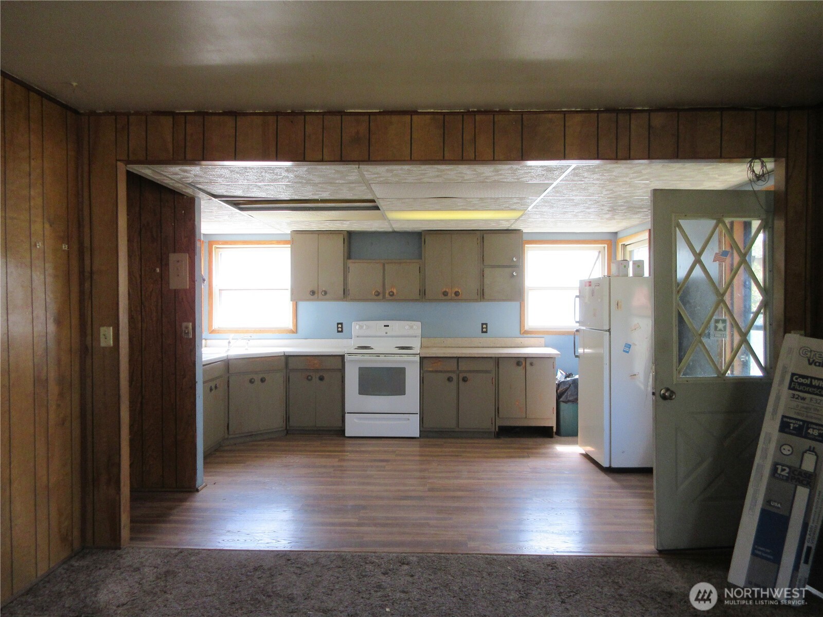 148 N Portland Street , Republic, WA 99166