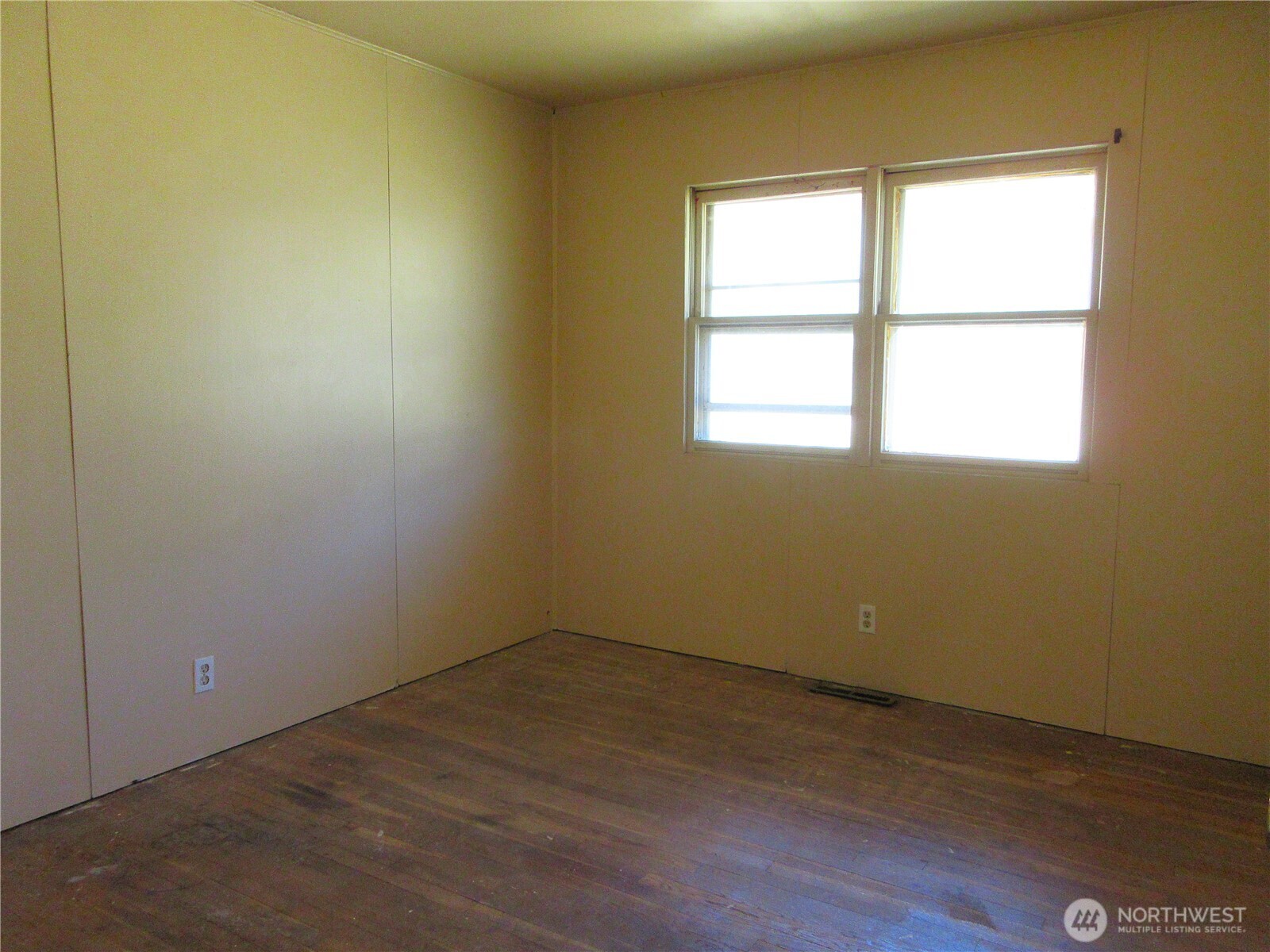 148 N Portland Street , Republic, WA 99166