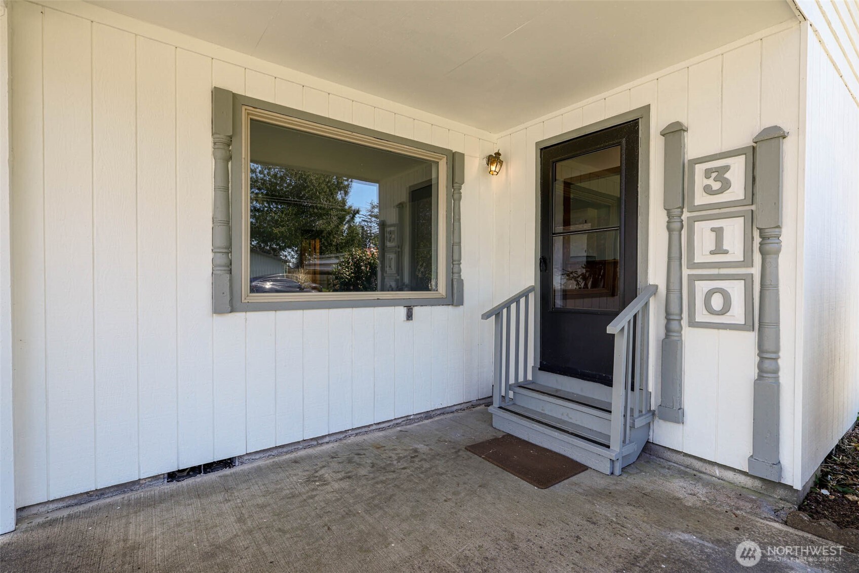 310 N Melbourne Street , Westport, WA 98595
