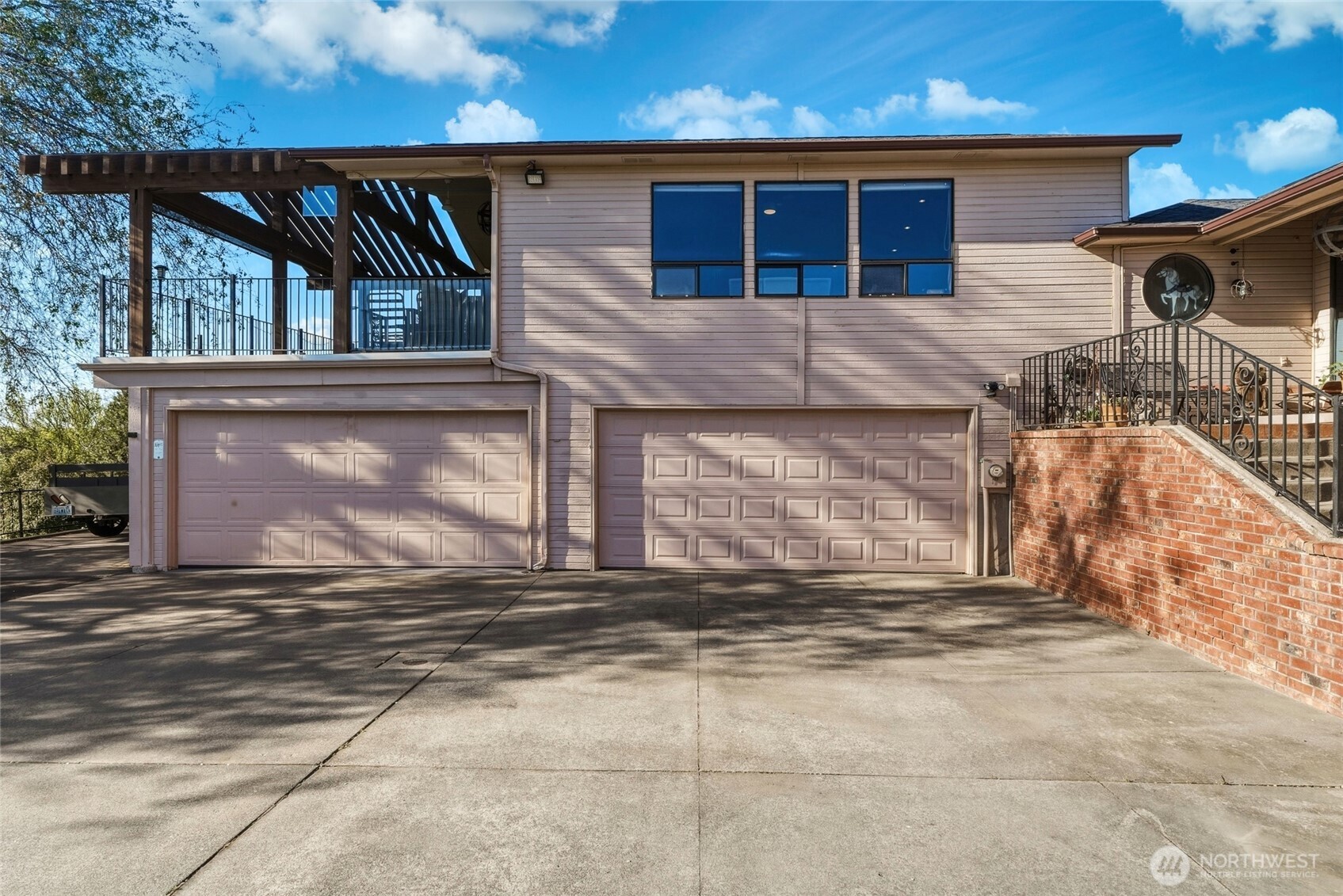 1520 Kaniksu Loop , Walla Walla, WA 99362