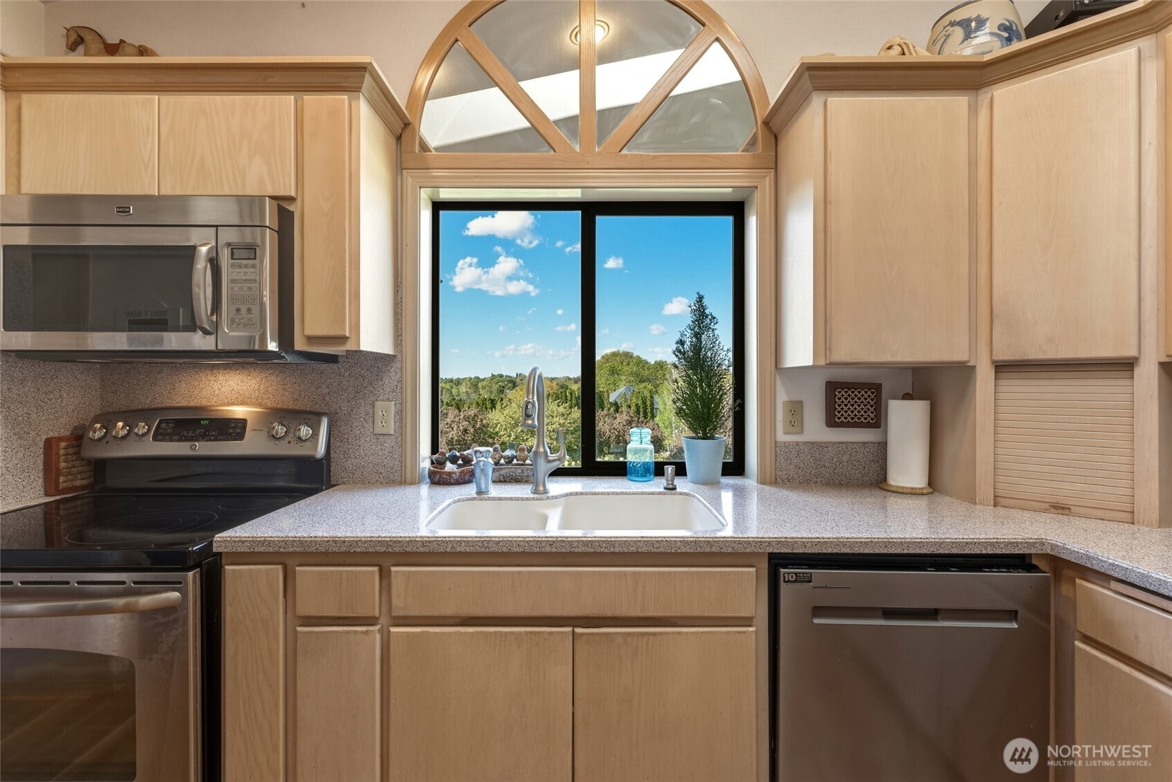 1520 Kaniksu Loop , Walla Walla, WA 99362