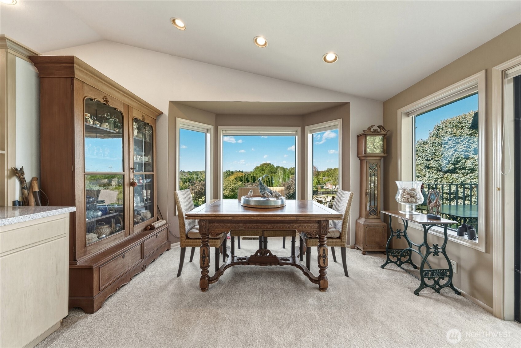 1520 Kaniksu Loop , Walla Walla, WA 99362