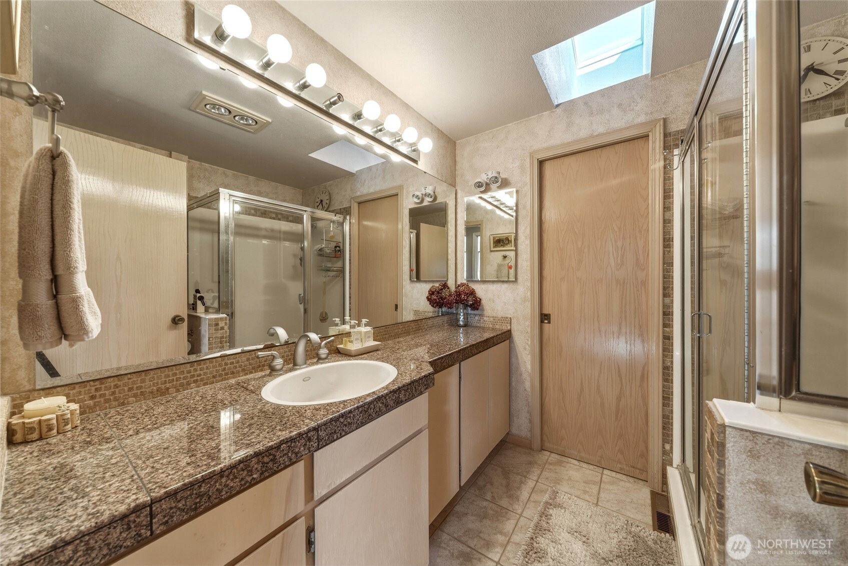1520 Kaniksu Loop , Walla Walla, WA 99362