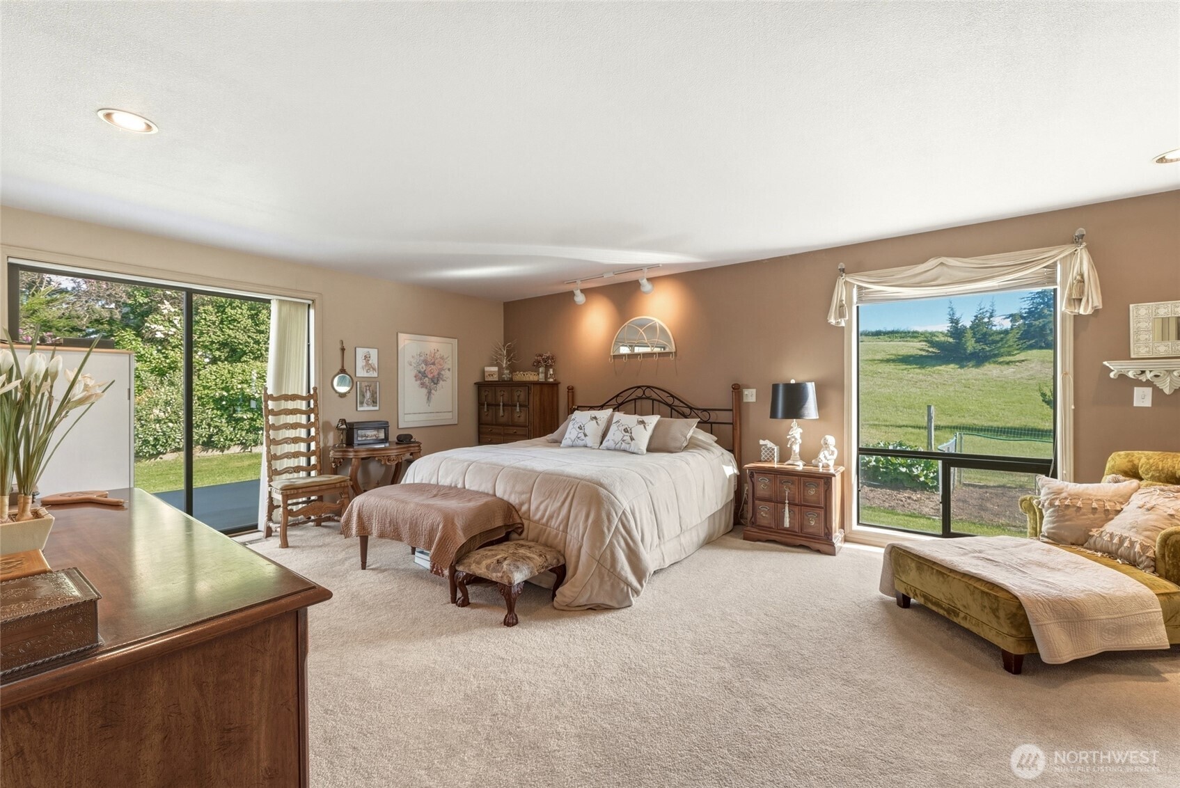 1520 Kaniksu Loop , Walla Walla, WA 99362