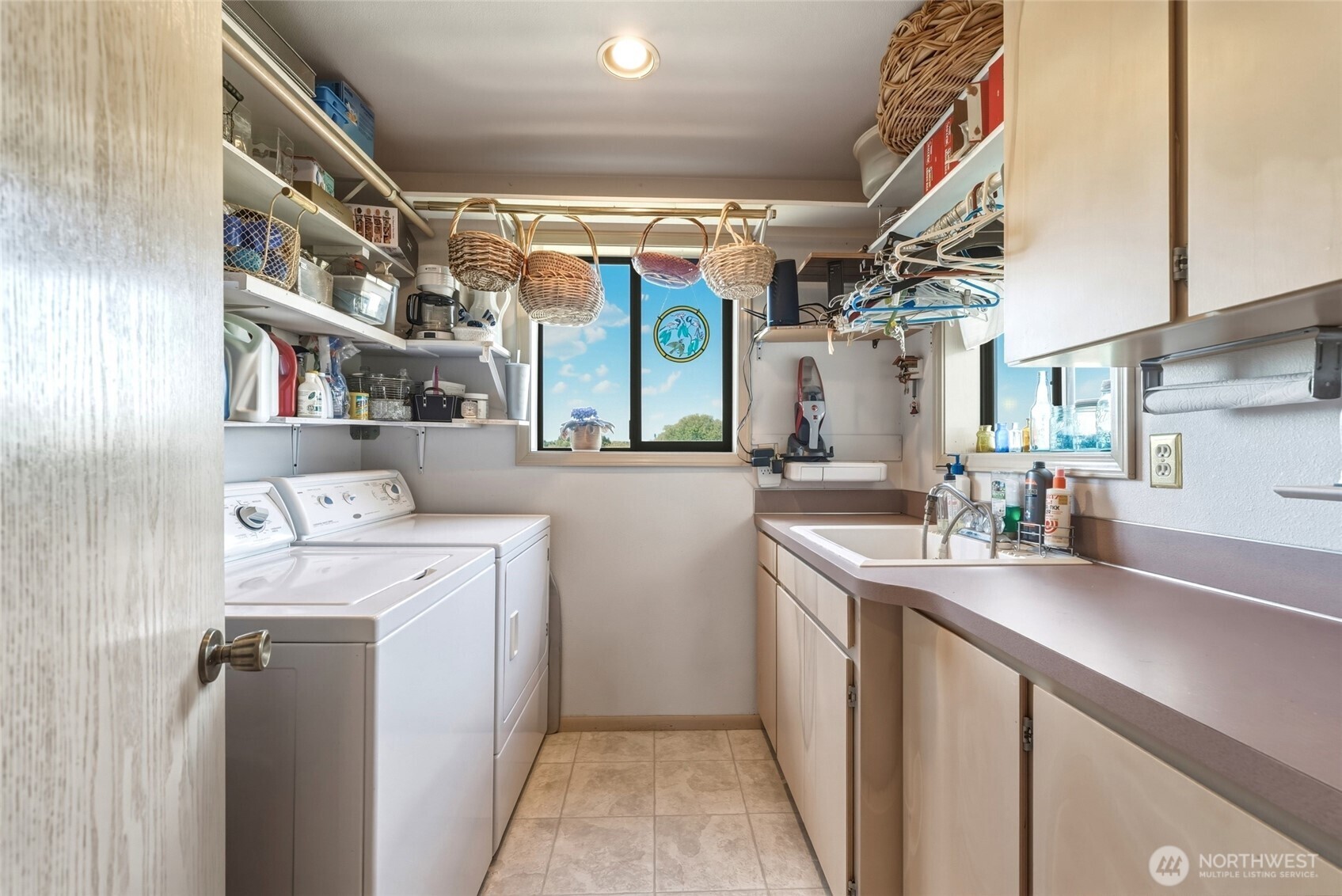 1520 Kaniksu Loop , Walla Walla, WA 99362