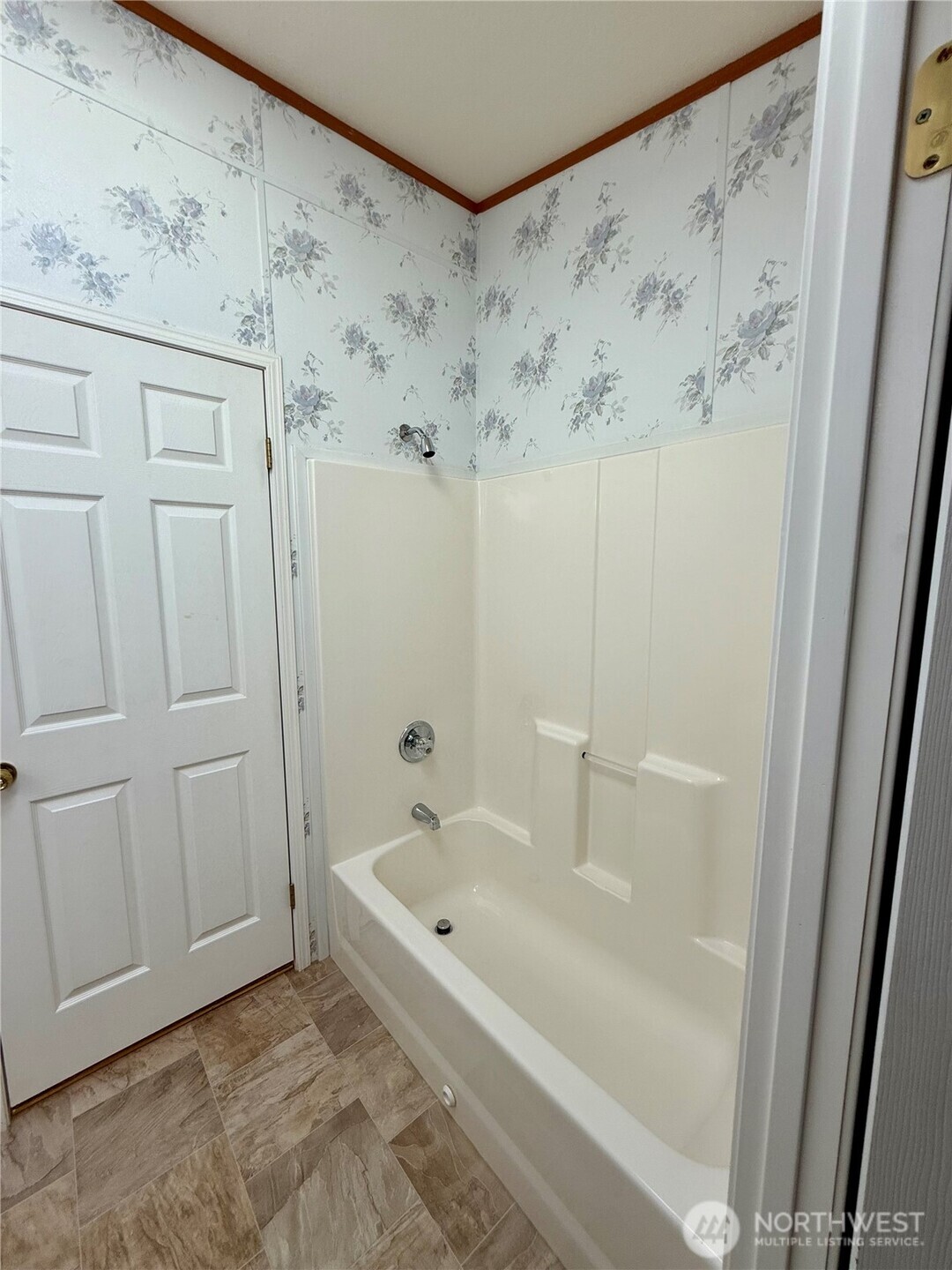 1628 Pleasant Avenue , Wenatchee, WA 98801