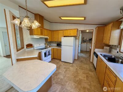 1628 Pleasant Avenue , Wenatchee, WA 98801 - Photo 6