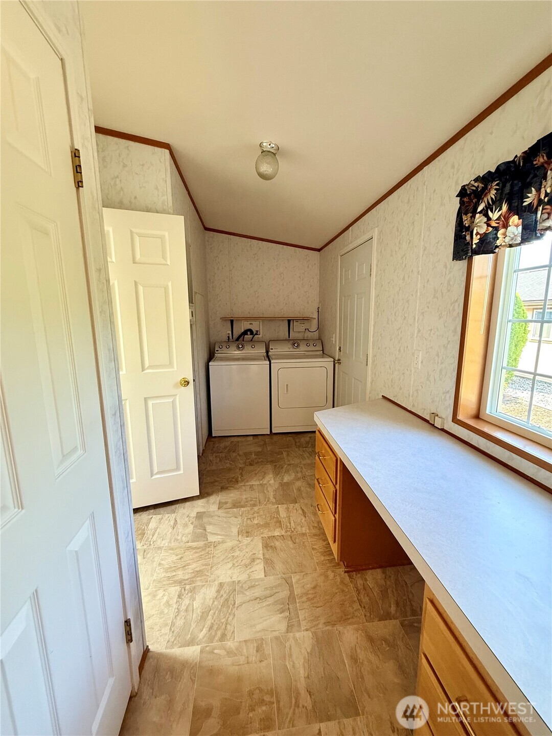 1628 Pleasant Avenue , Wenatchee, WA 98801