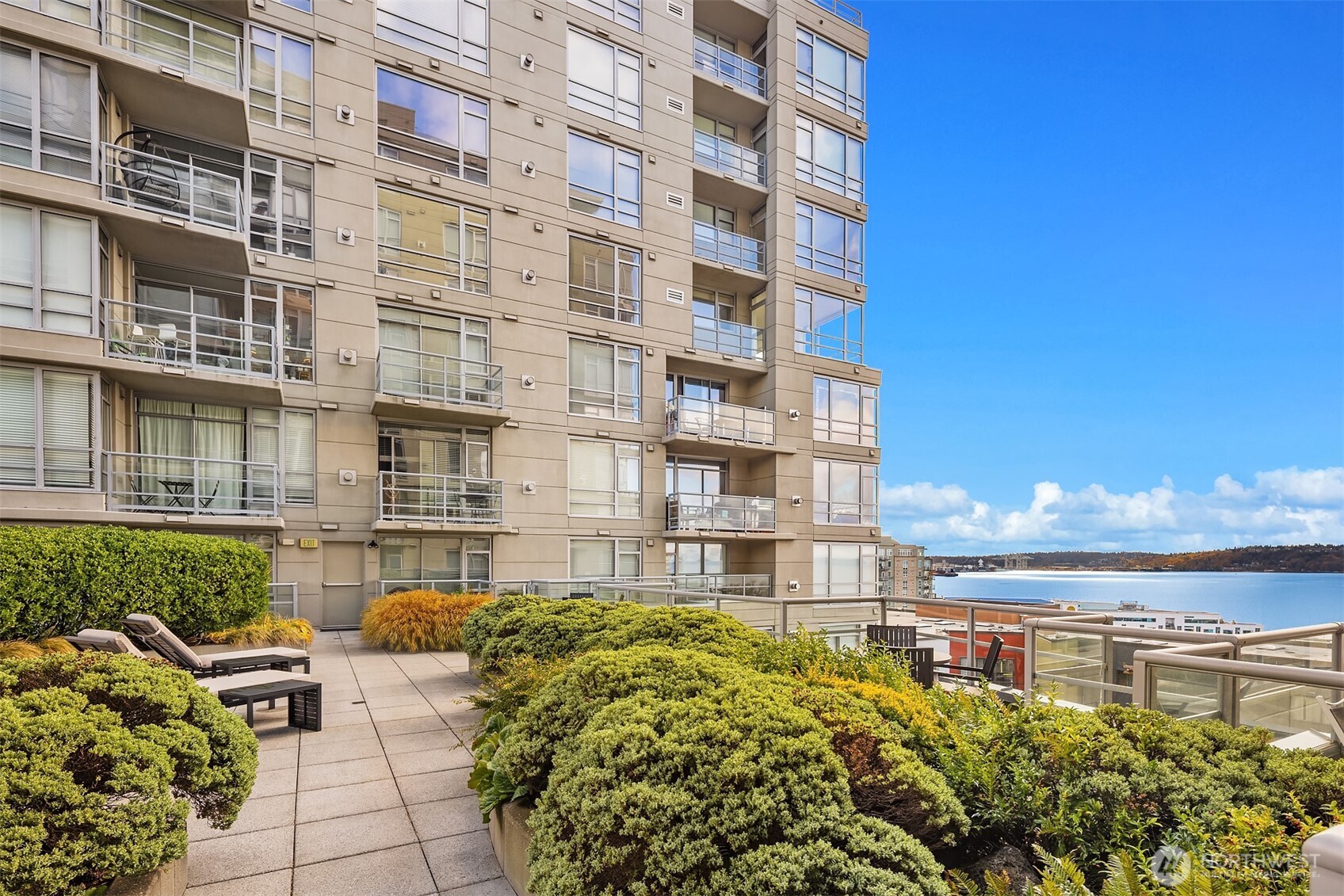 2929 1st Avenue #1200, Seattle, WA 98121