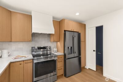 7340 B 40th Avenue NE, Seattle, WA 98115-6010 - Photo 11