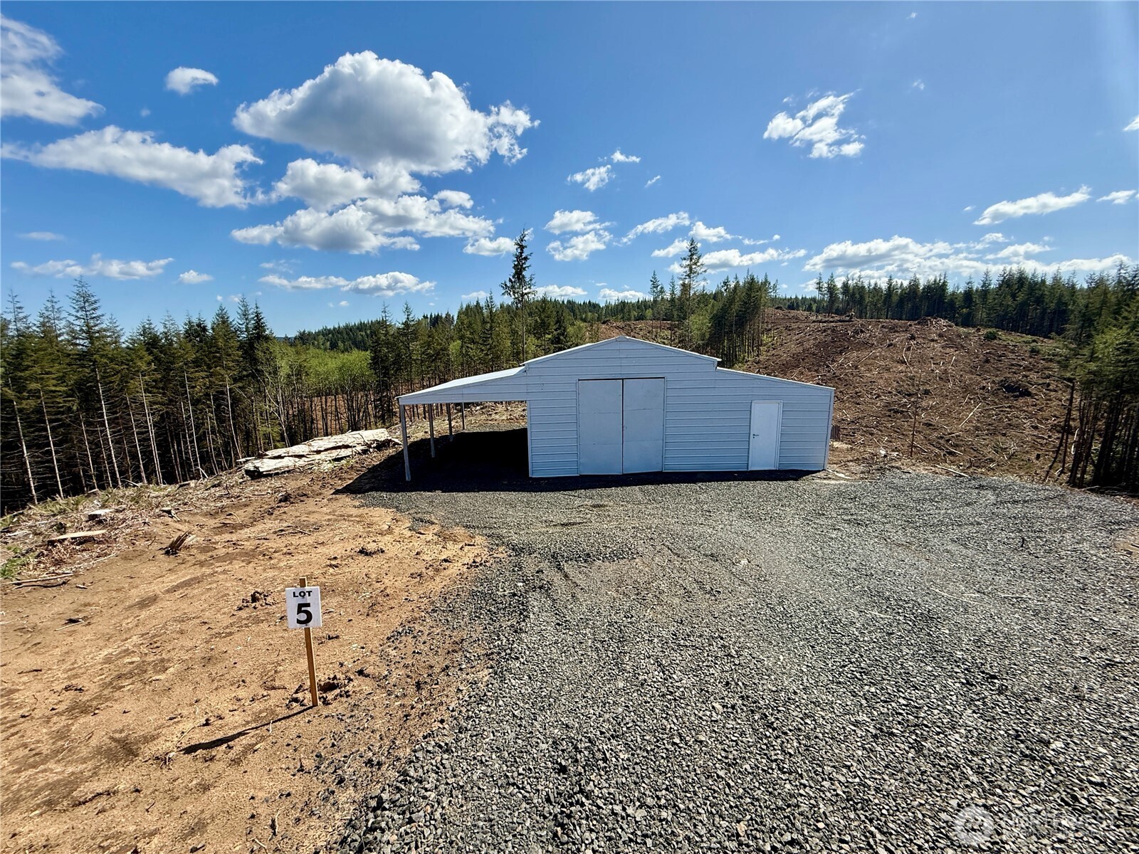 8468 Us Highway 101 , South Bend, WA 98586