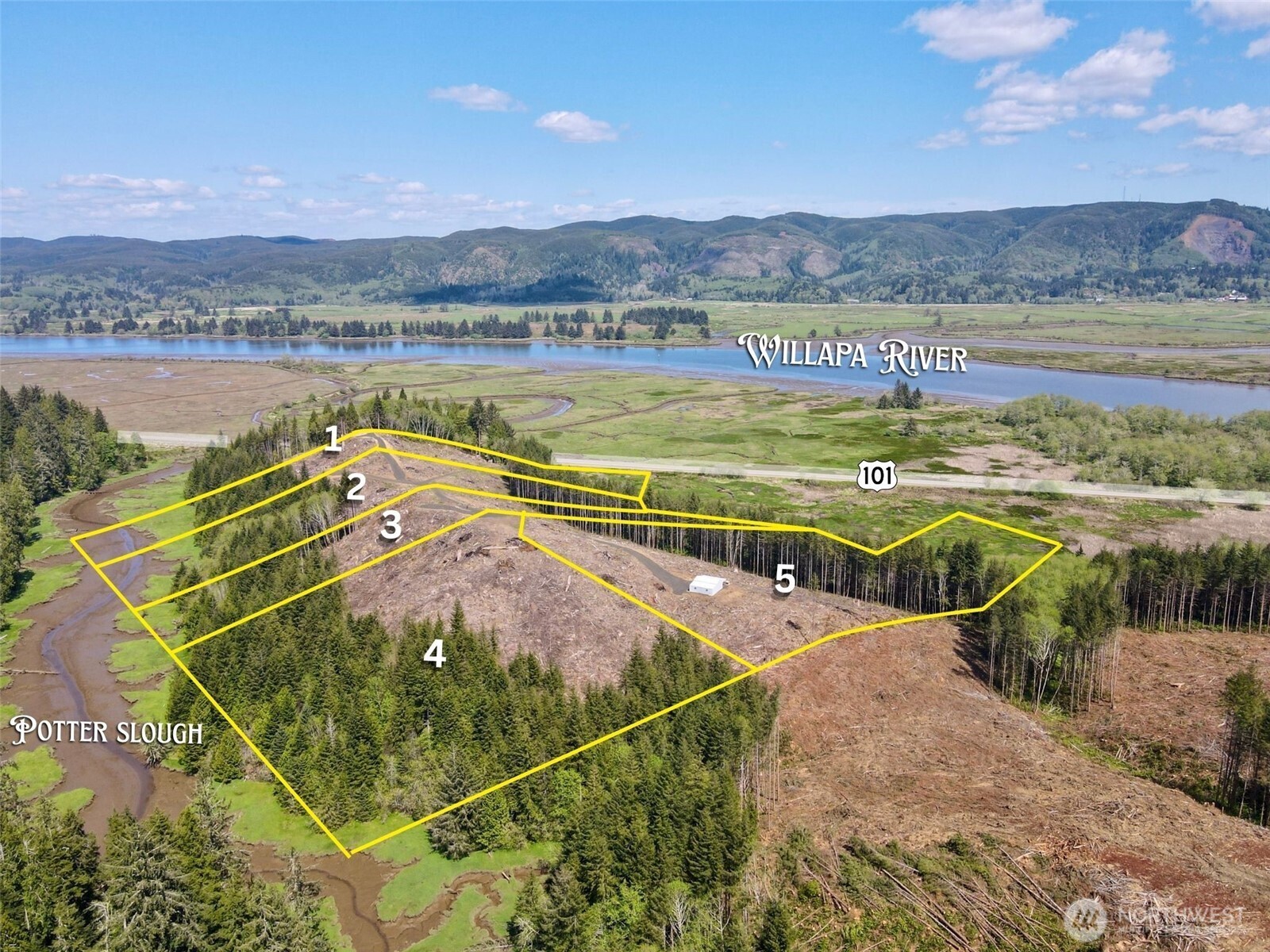 8468 Us Highway 101 , South Bend, WA 98586