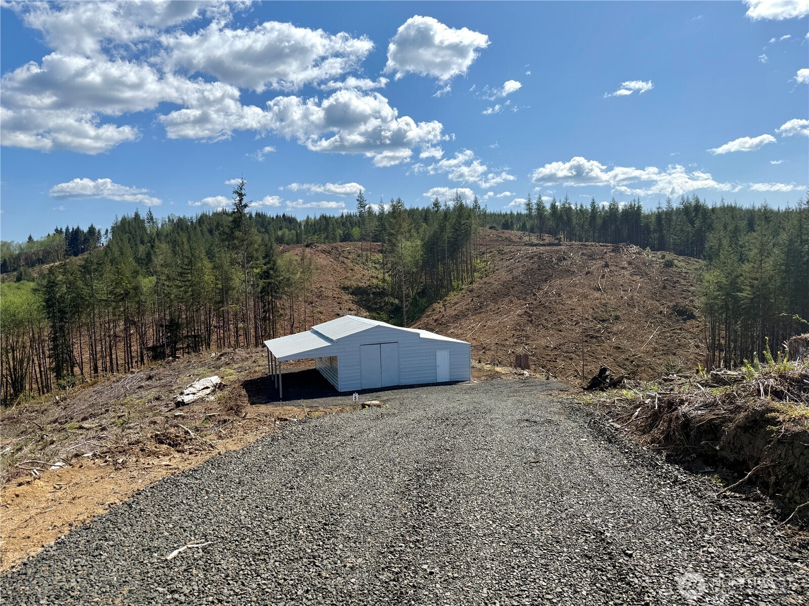 8468 Us Highway 101 , South Bend, WA 98586