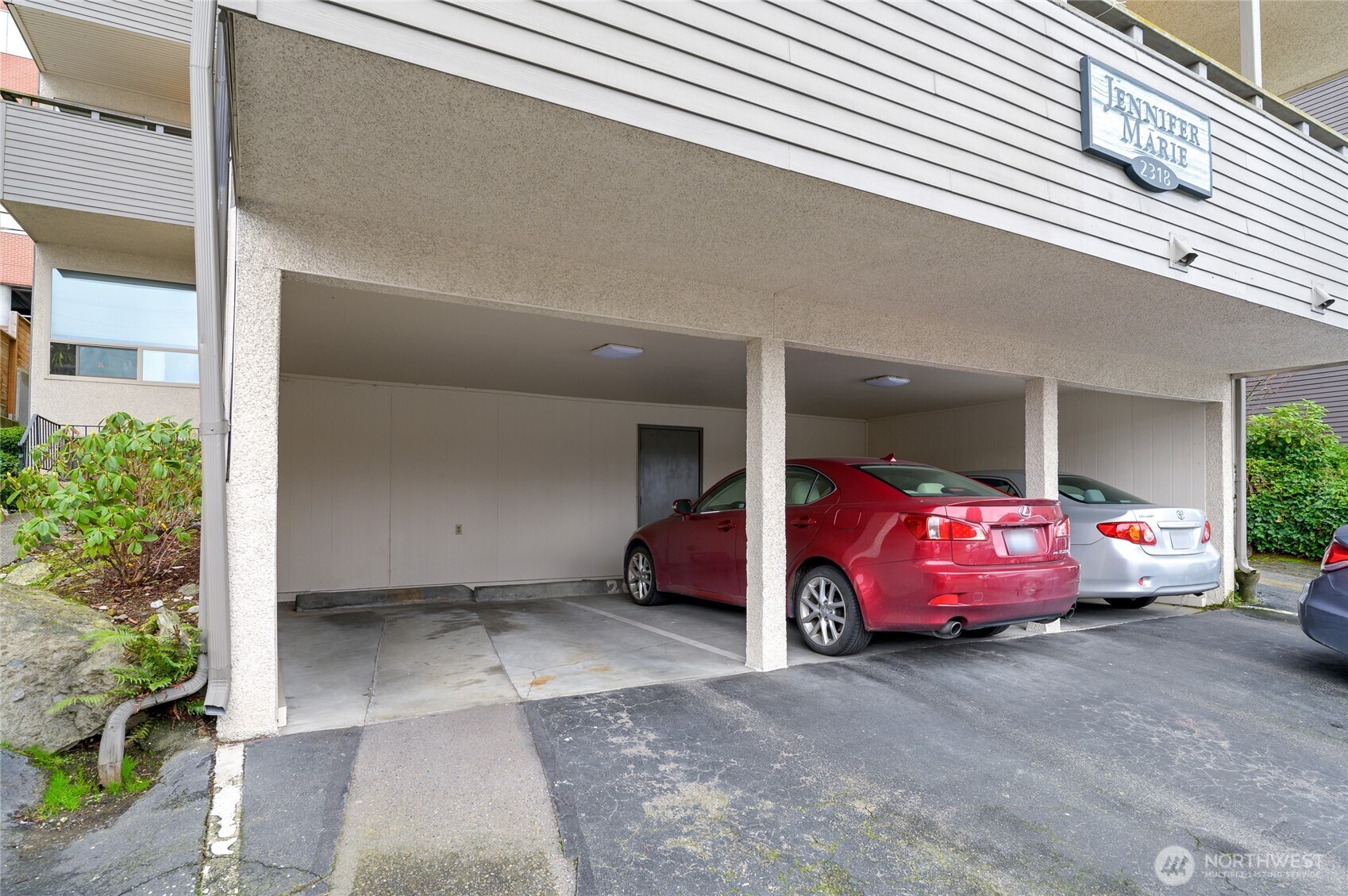 2318 Yale Avenue E, Seattle, WA 98102