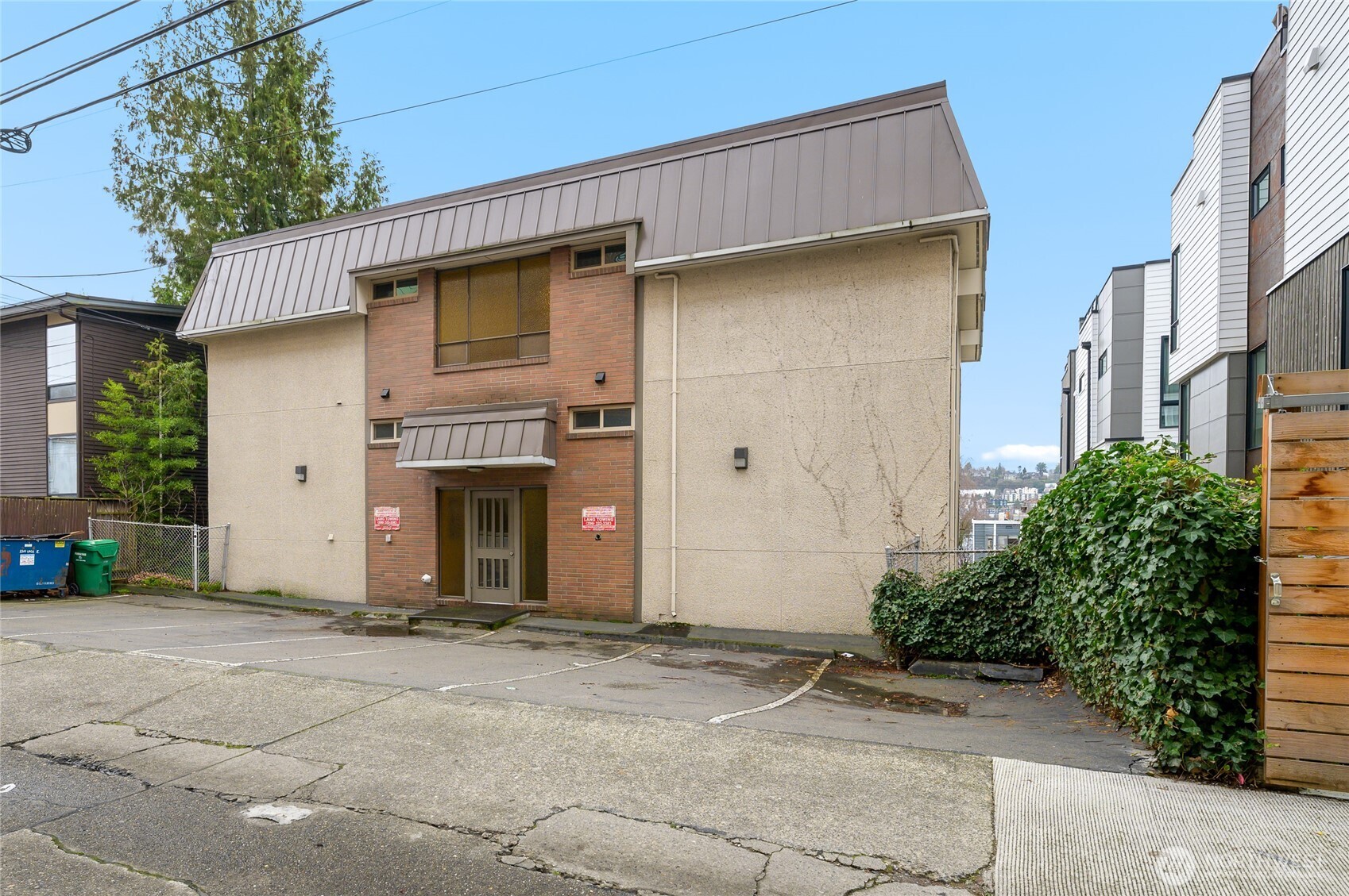 2318 Yale Avenue E, Seattle, WA 98102