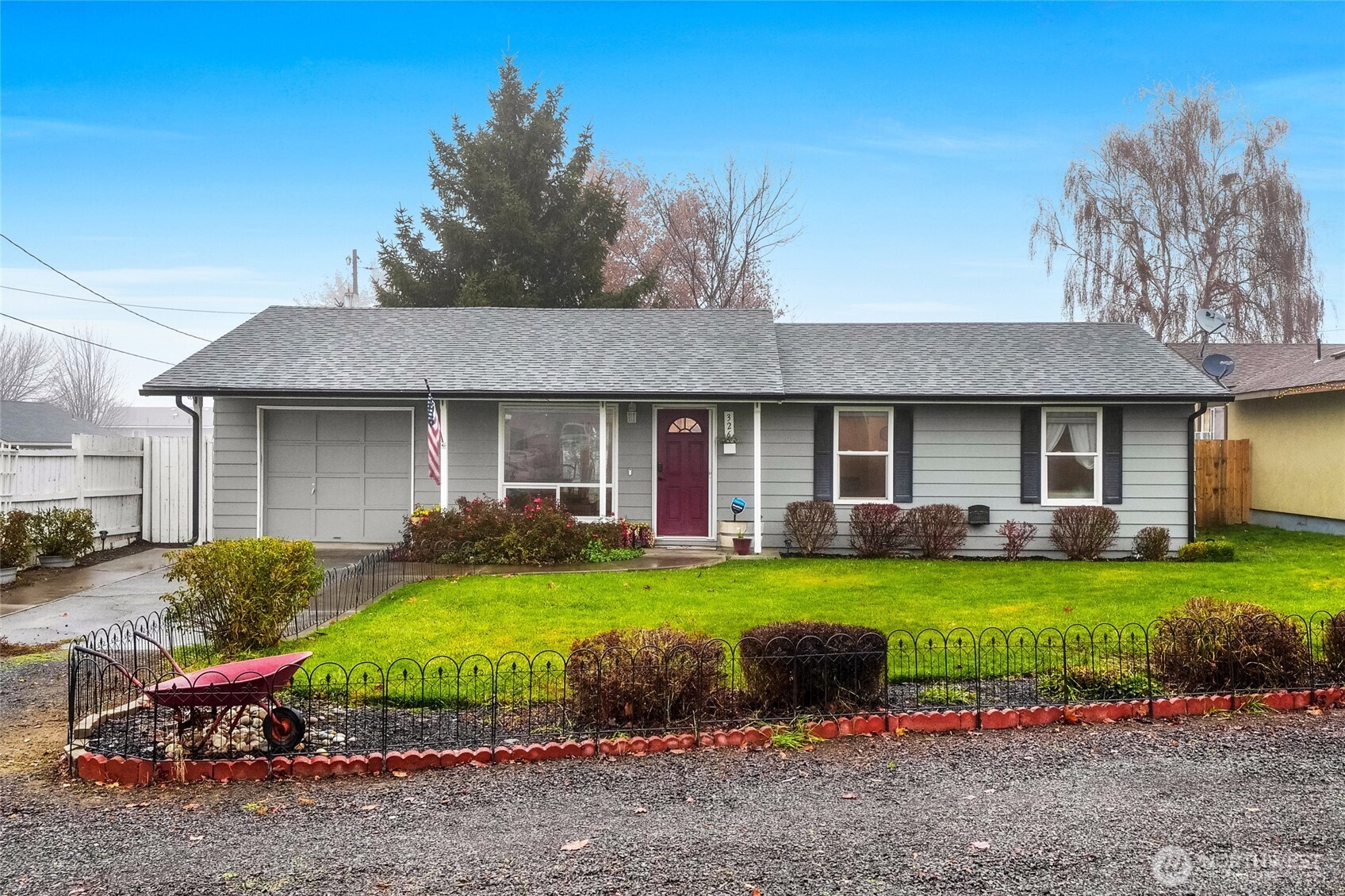 326 W 8th St , Warden, WA 98857