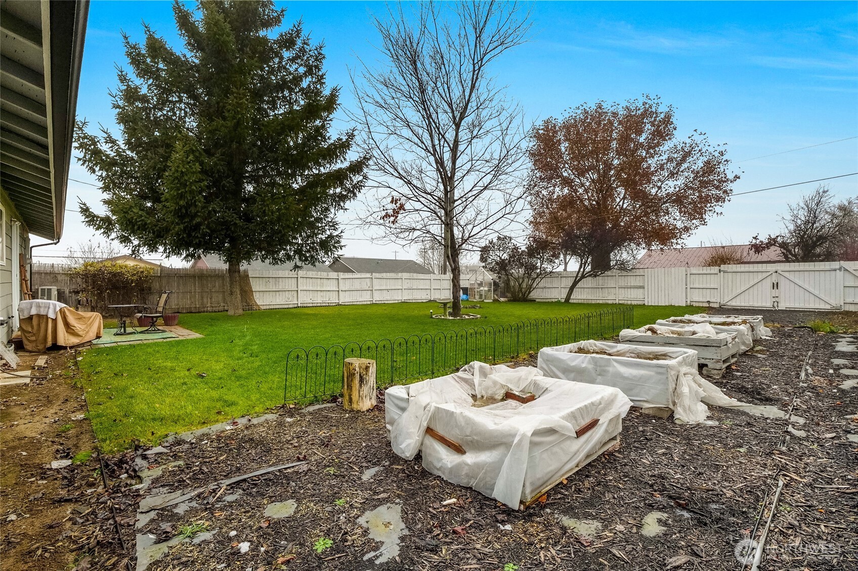 326 W 8th St , Warden, WA 98857
