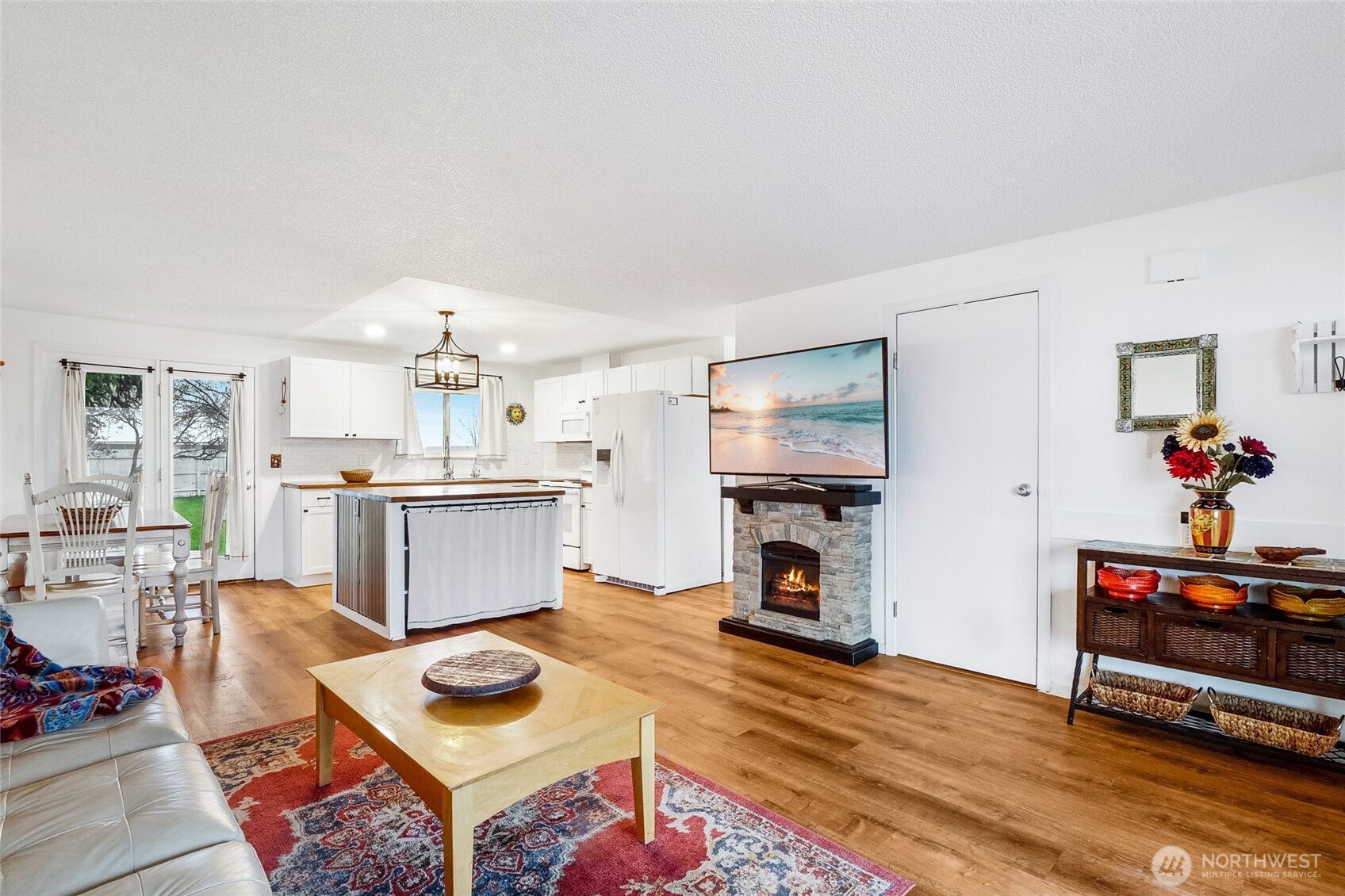 326 W 8th St , Warden, WA 98857