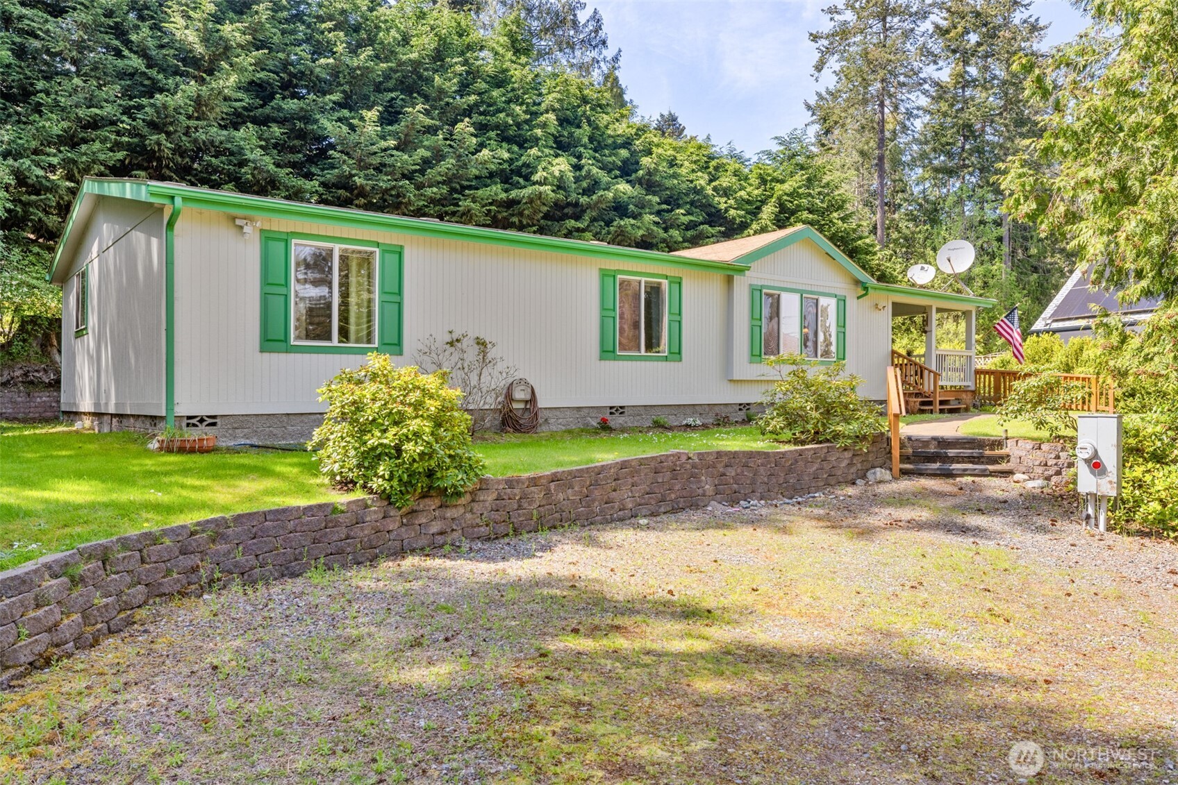 423 Fleming Drive , Sequim, WA 98382