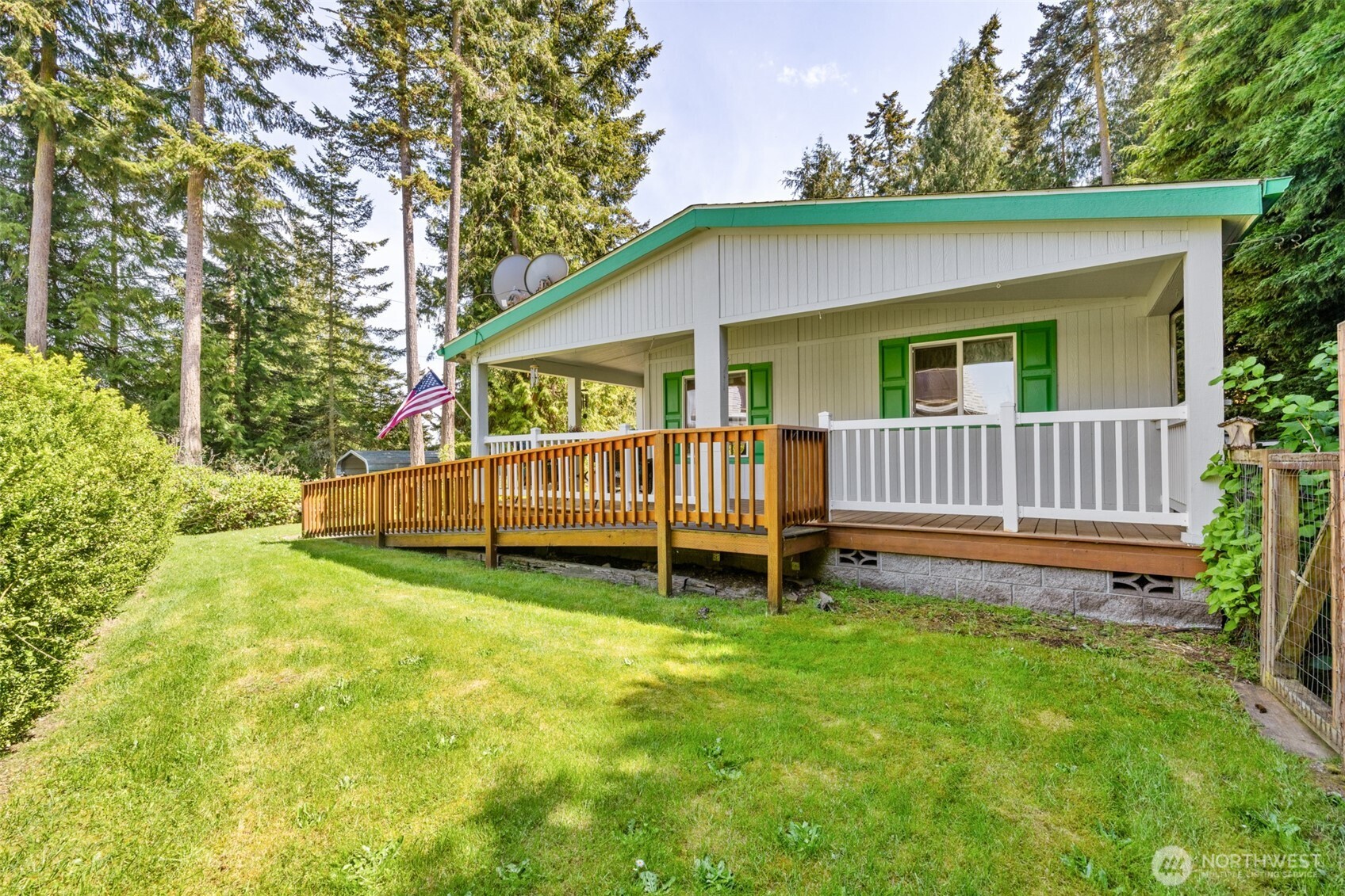 423 Fleming Drive , Sequim, WA 98382