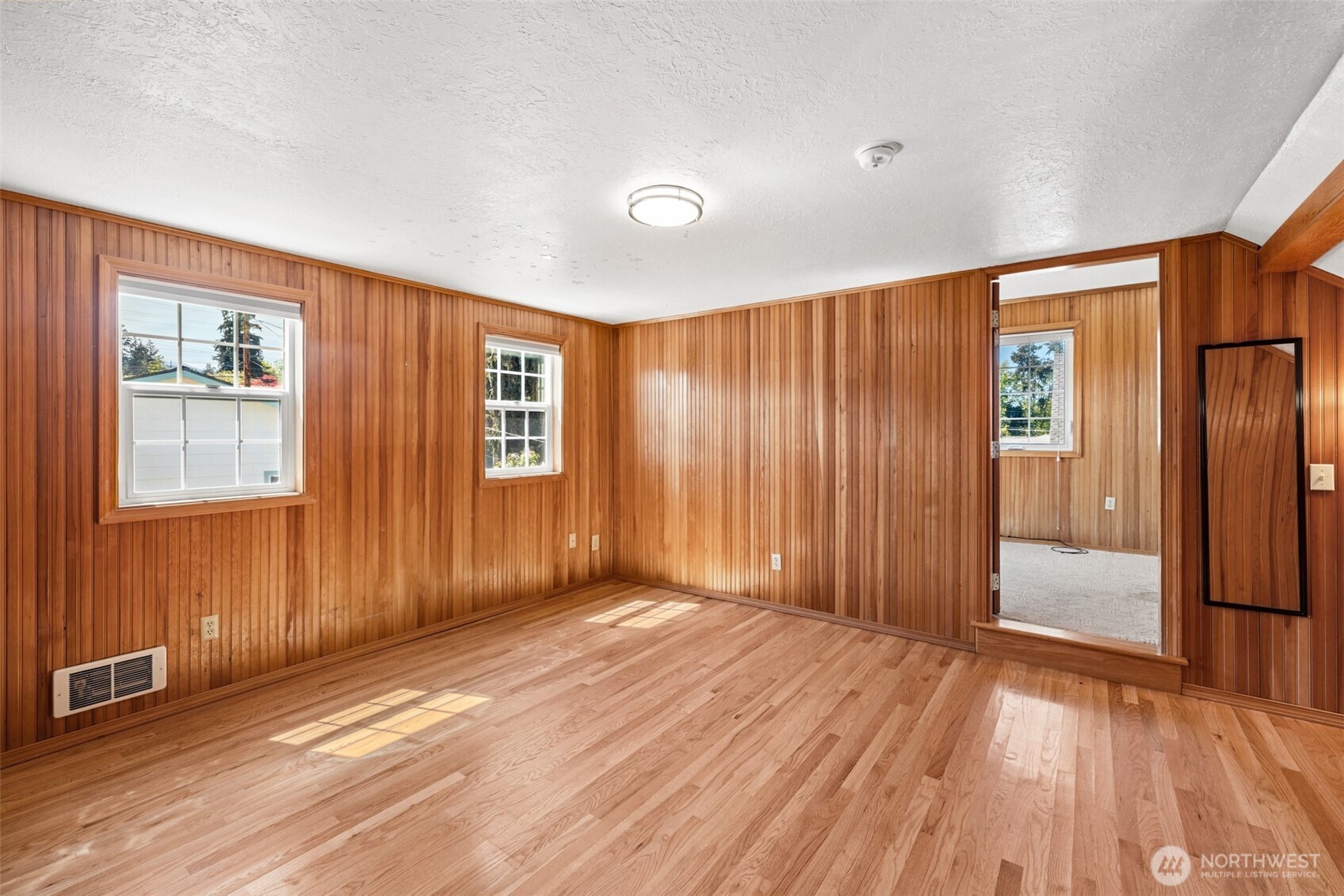 230 W 14th Street , Port Angeles, WA 98362