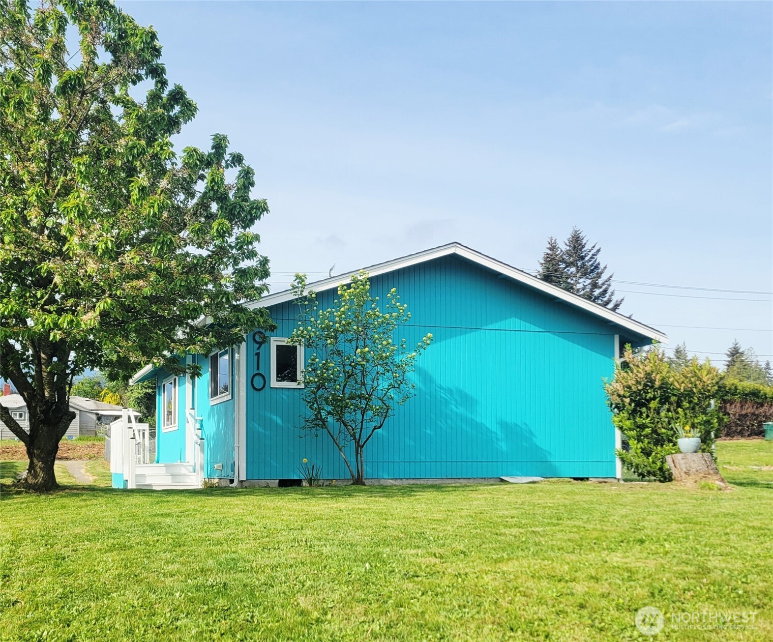 910 W 16th Street , Port Angeles, WA 98363