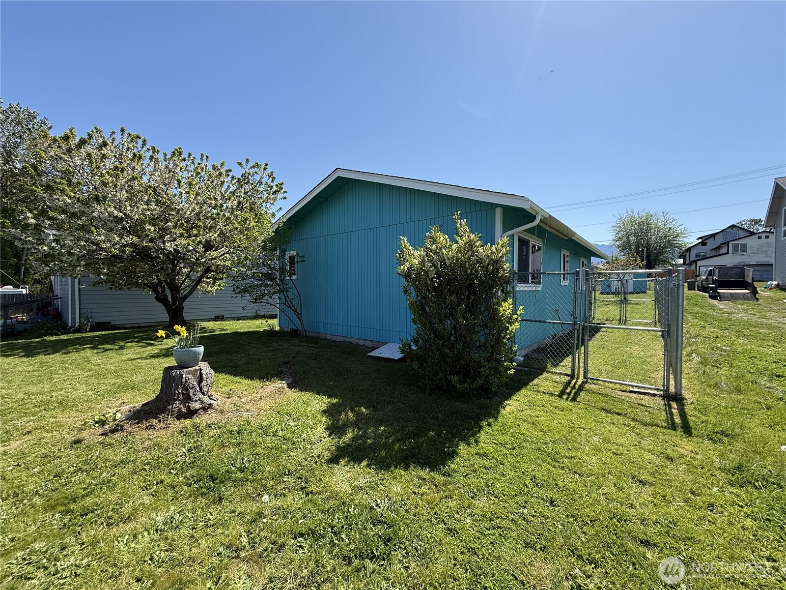 910 W 16th Street , Port Angeles, WA 98363