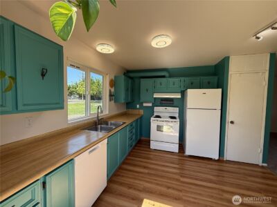 910 W 16th Street , Port Angeles, WA 98363 - Photo 7