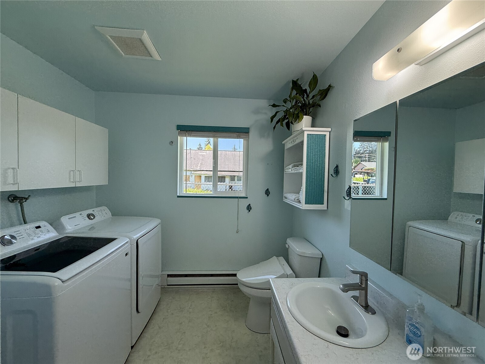 910 W 16th Street , Port Angeles, WA 98363