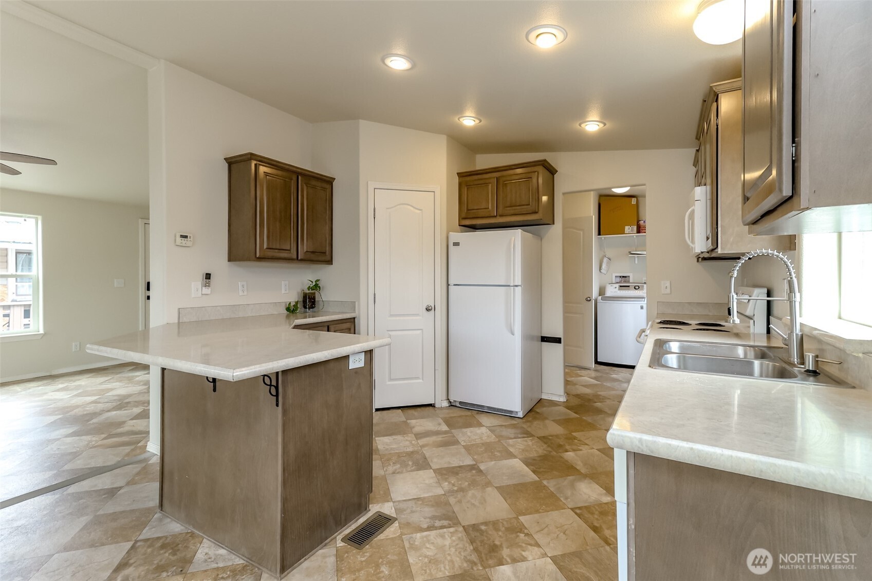 7104 141st Avenue E, Sumner, WA 98390