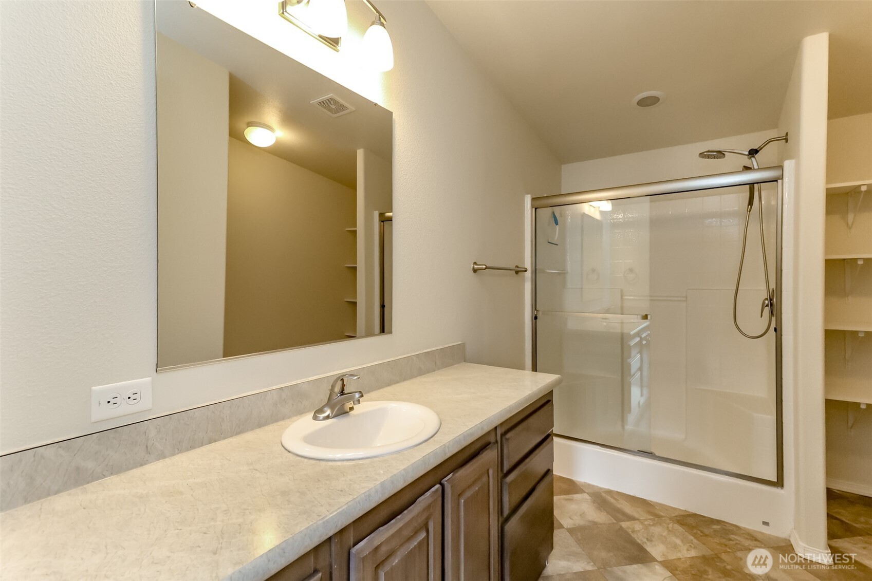 7104 141st Avenue E, Sumner, WA 98390