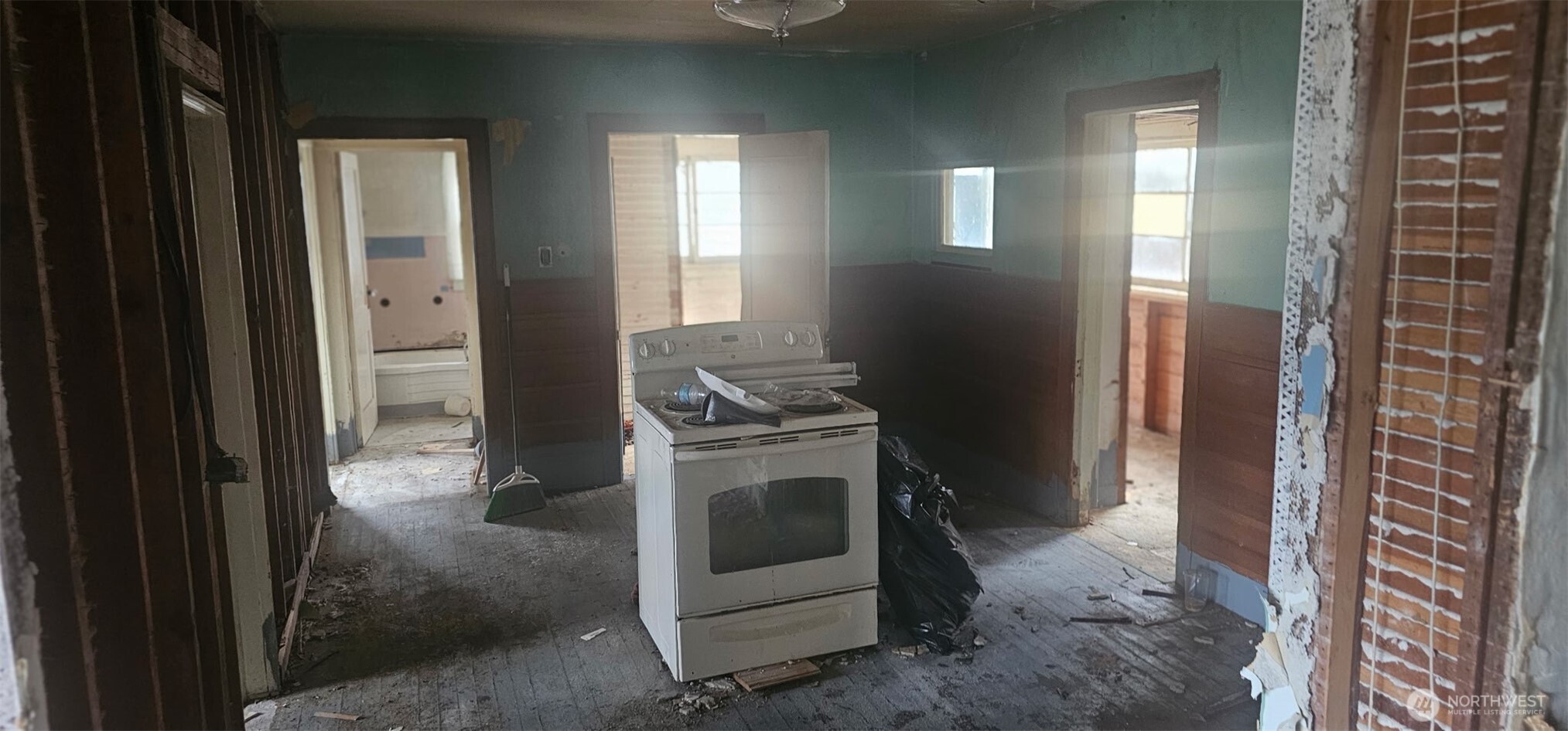311 N 19th Avenue , Kelso, WA 98626