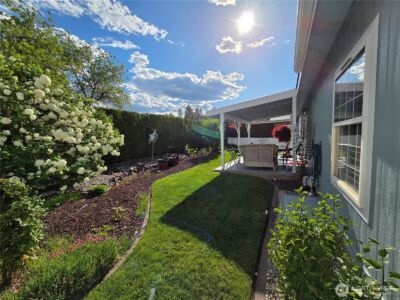 1819 Heritage Drive , Wenatchee, WA 98801-8204 - Photo 5