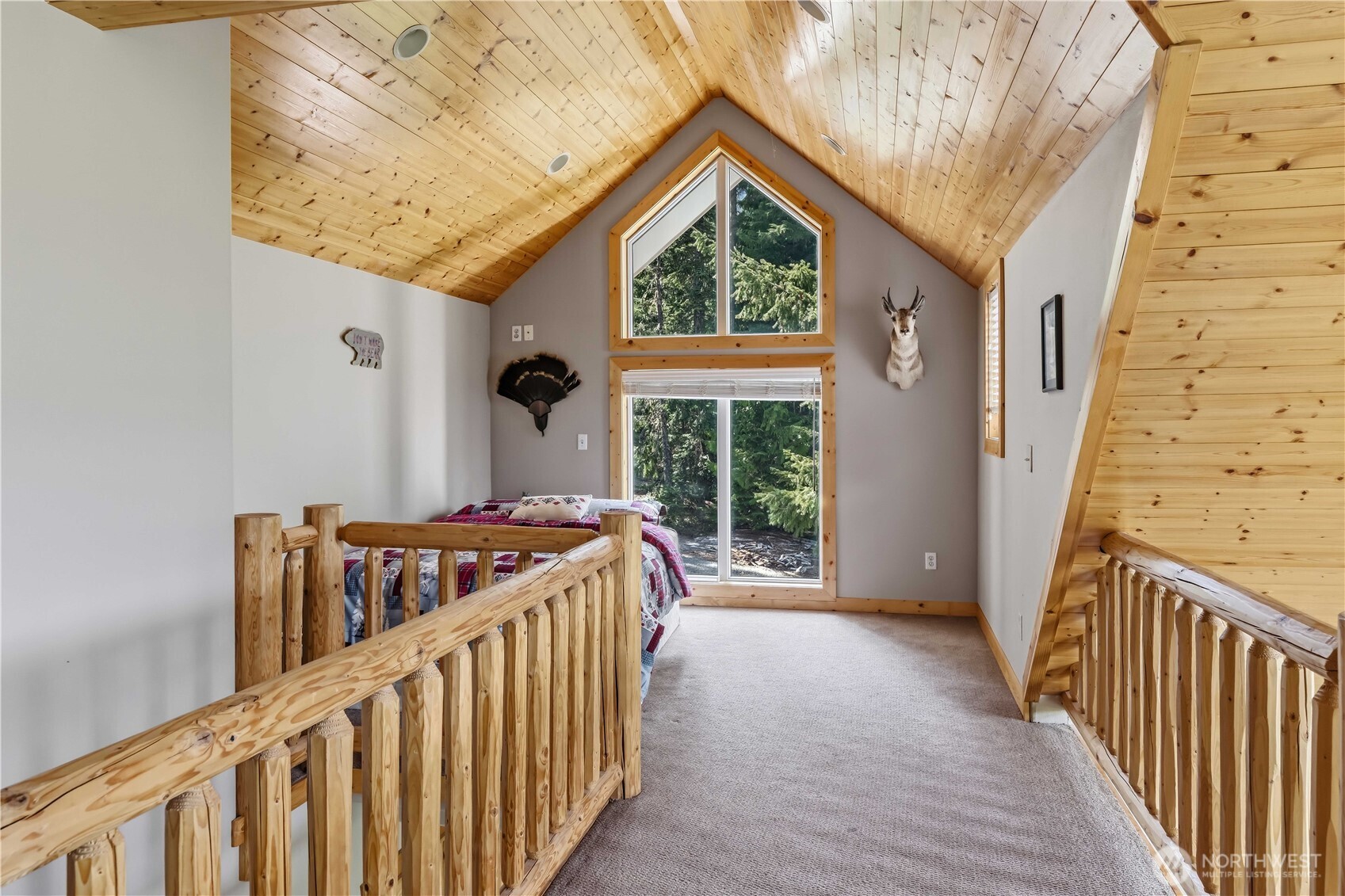 320 Lakeview Way , Easton, WA 98925