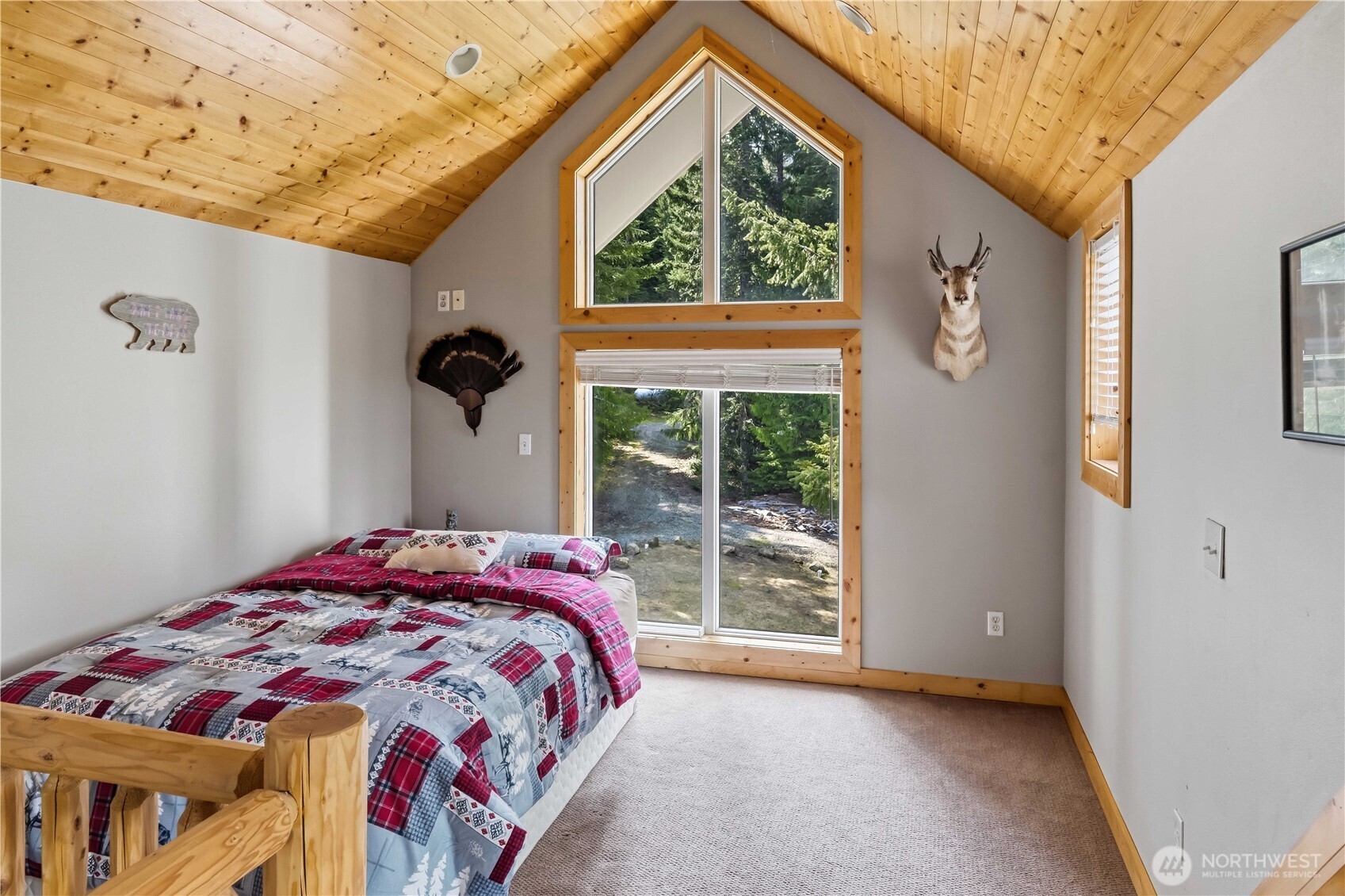 320 Lakeview Way , Easton, WA 98925
