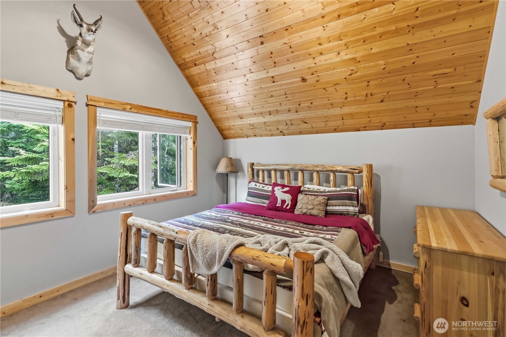 320 Lakeview Way , Easton, WA 98925