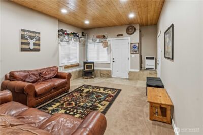 320 Lakeview Way , Easton, WA 98925 - Photo 20
