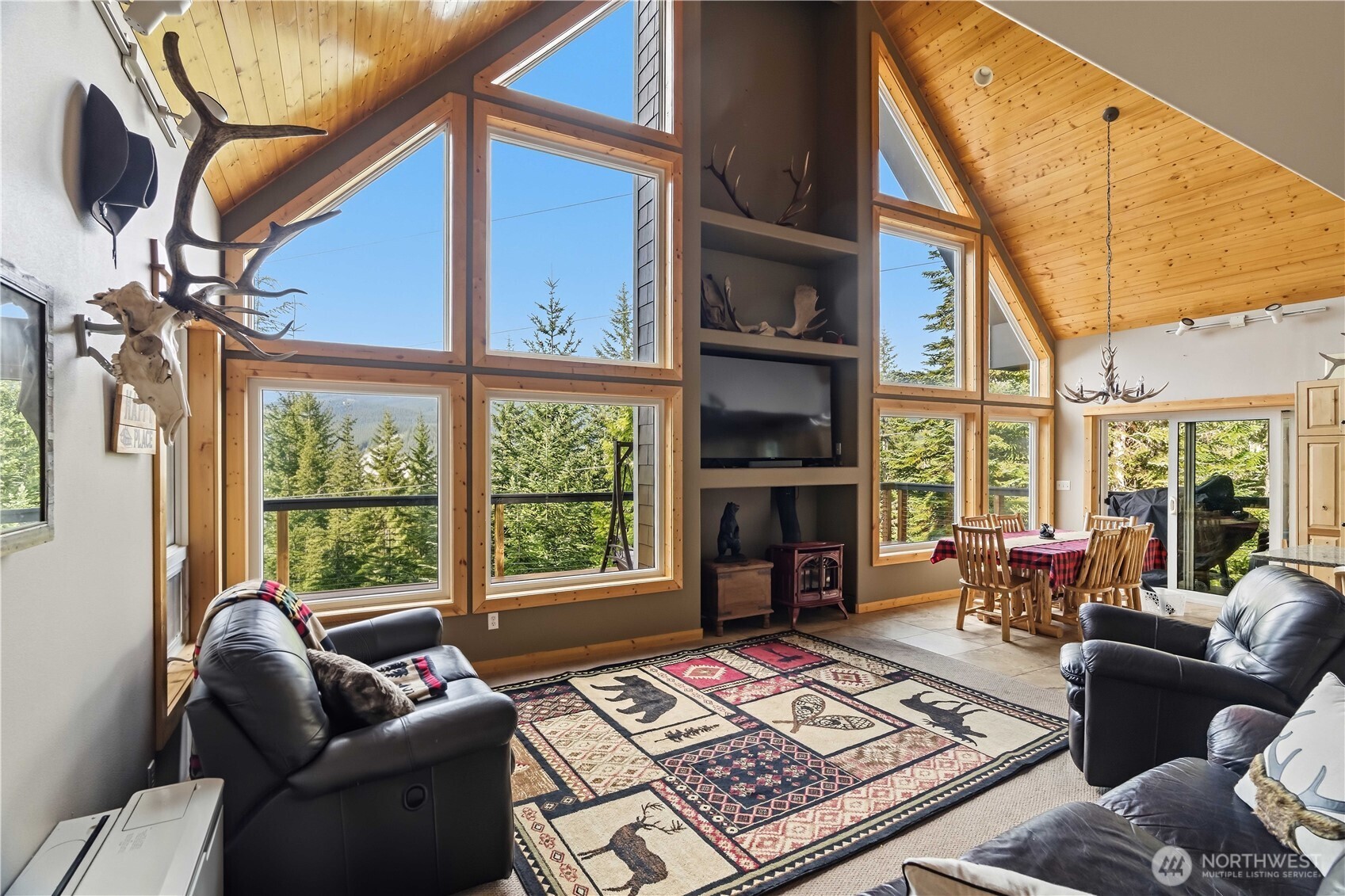 320 Lakeview Way , Easton, WA 98925
