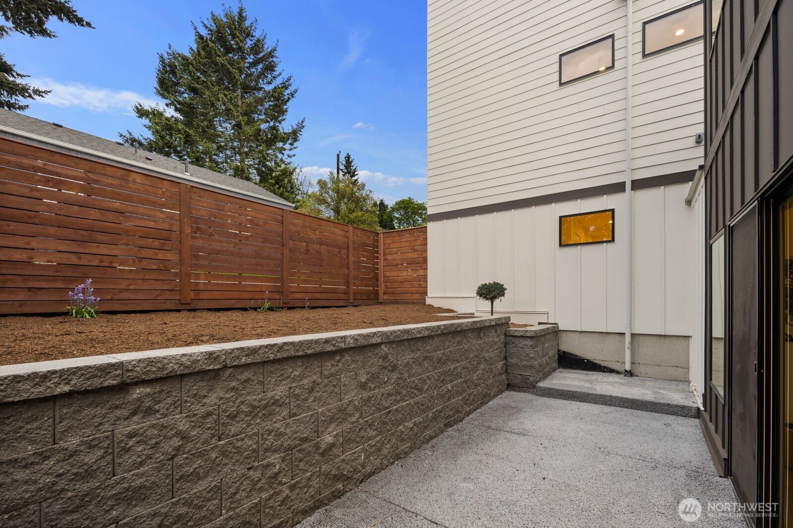 9024 Corliss Avenue N #B, Seattle, WA 98103