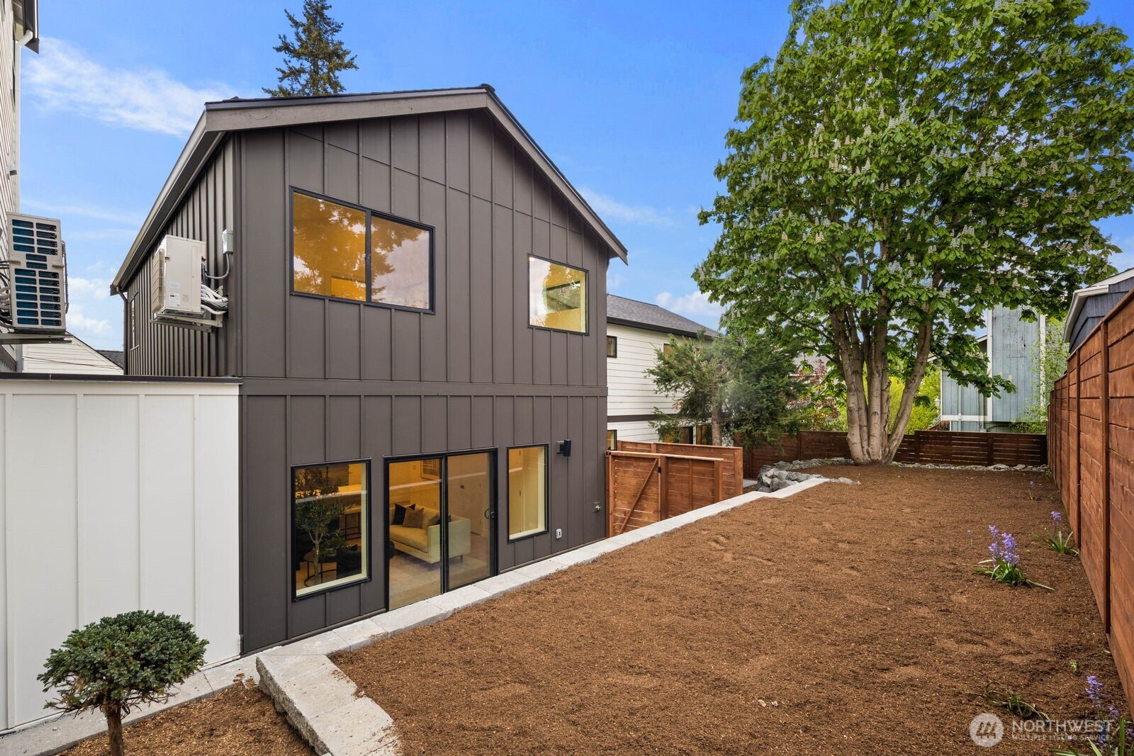 9024 Corliss Avenue N #B, Seattle, WA 98103
