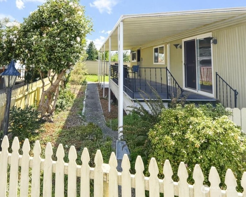 8314 38th Street E #4, Edgewood, WA 98371