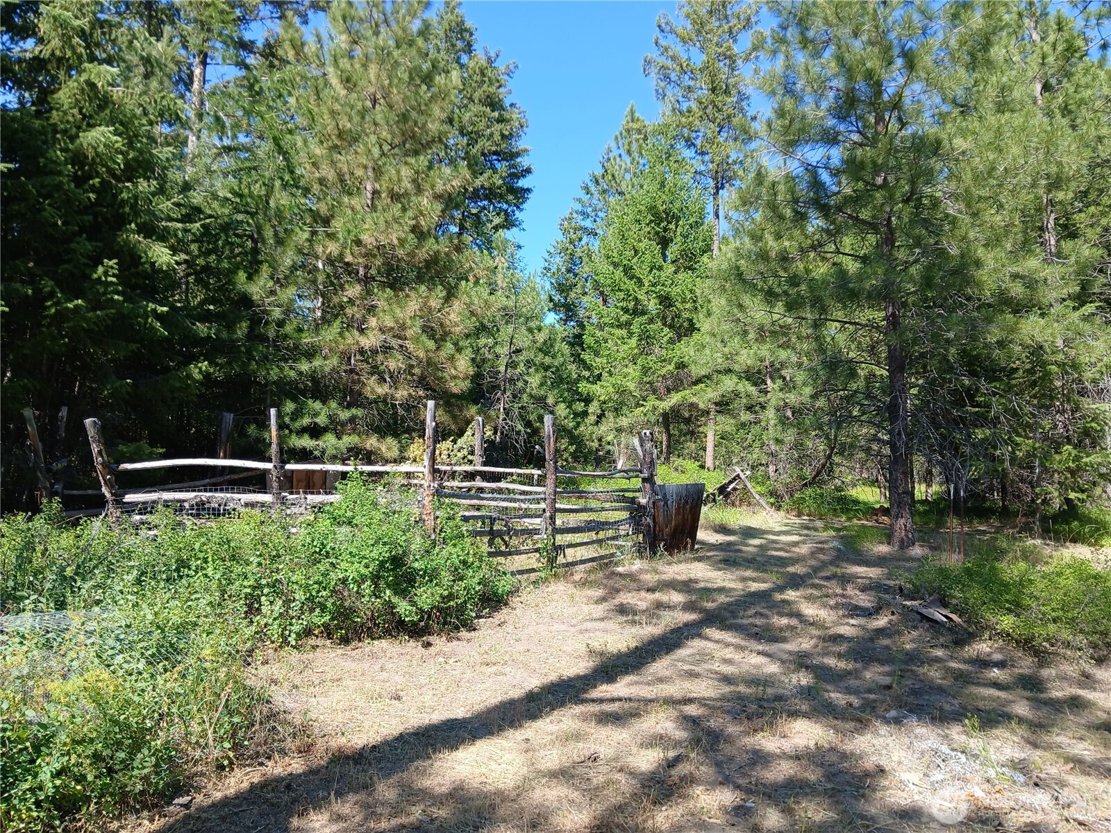 38 BROSER Way W, Tonasket, WA 98855
