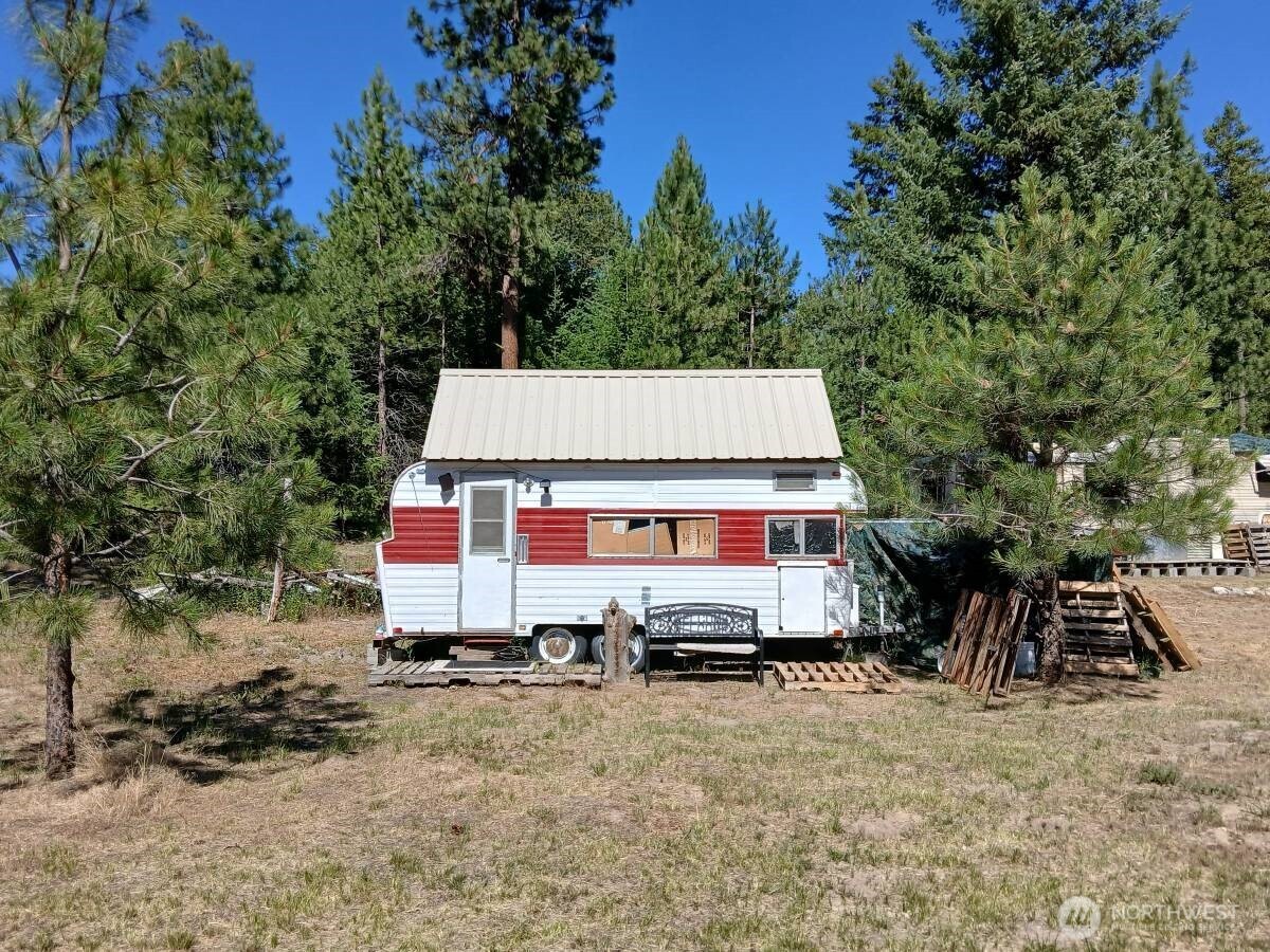 38 BROSER Way W, Tonasket, WA 98855