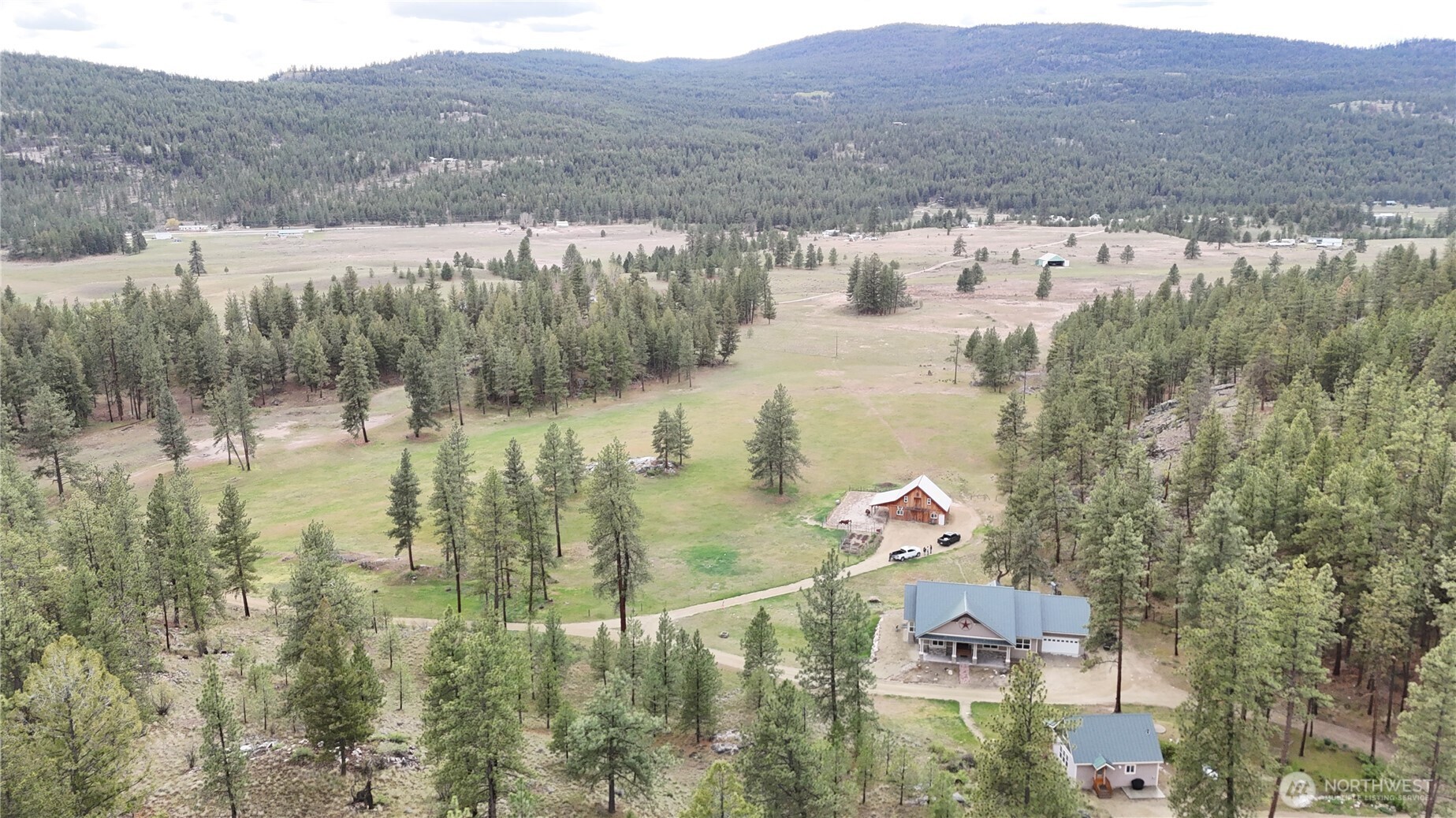 53 Cape Labelle Road , Tonasket, WA 98855