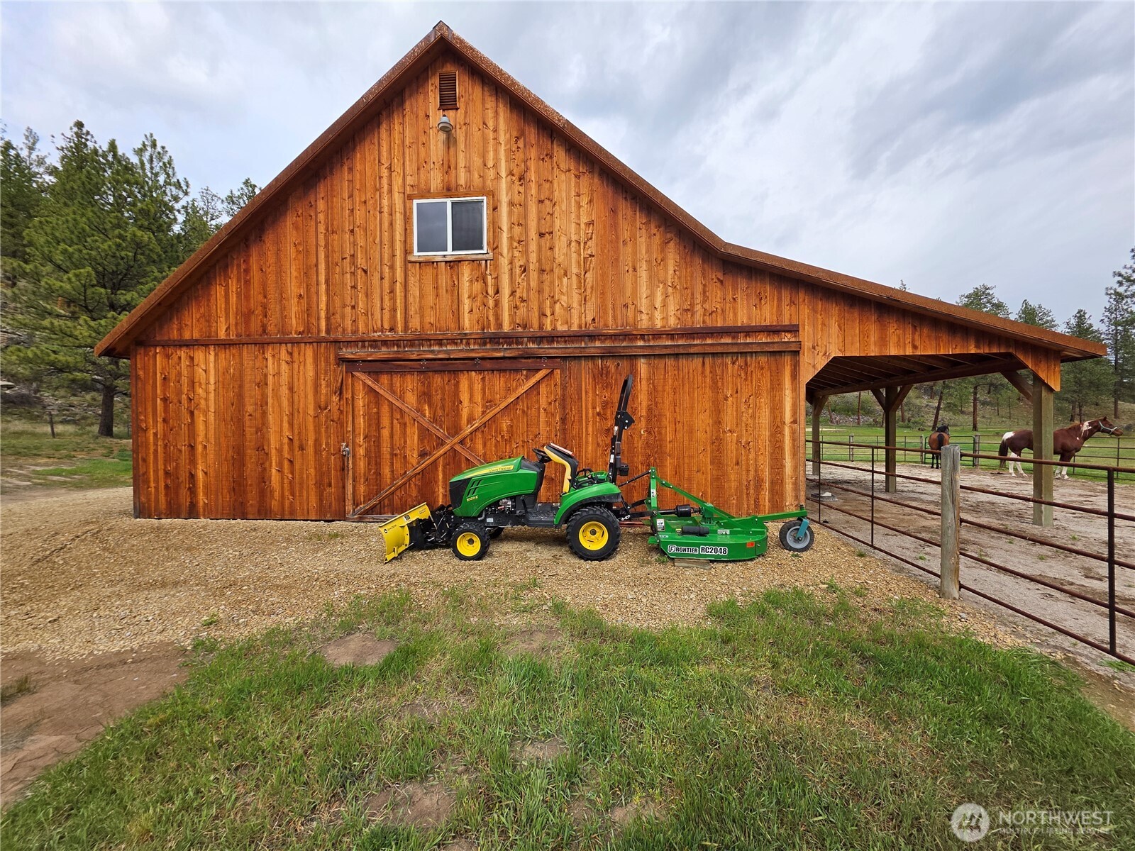 53 Cape Labelle Road , Tonasket, WA 98855