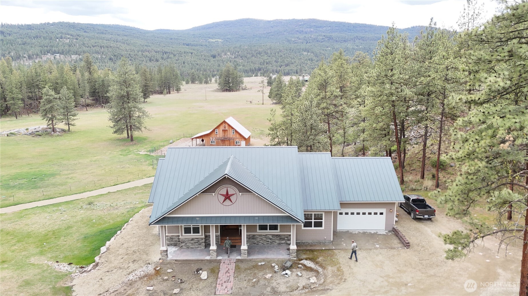 53 Cape Labelle Road , Tonasket, WA 98855