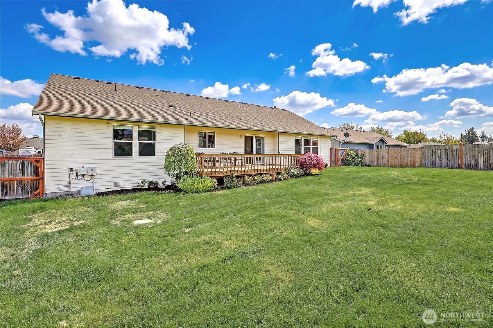 1148 Central Drive , Camano Island, WA 98282