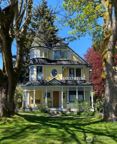 2824 N Lawrence Street , Tacoma, WA 98407