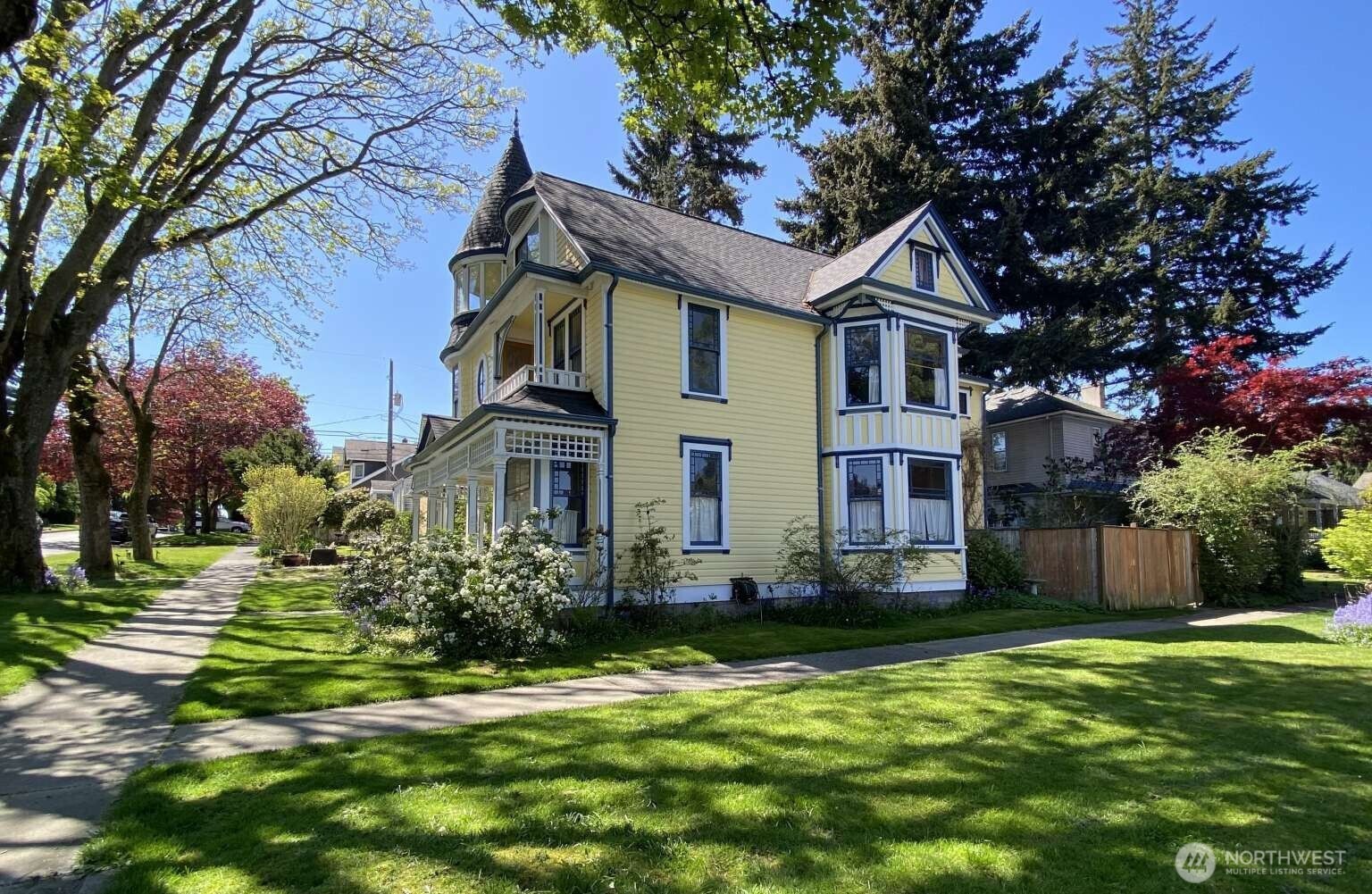2824 N Lawrence Street , Tacoma, WA 98407